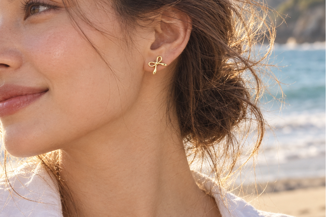 Gold-Tone Bow Stud Earrings for Women – Minimalist Ribbon Knot Jewelry