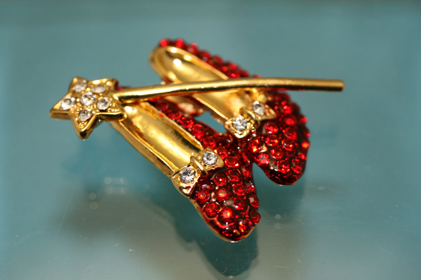 Just Love Jewels Wizard of Oz Pave Austrian Faceted Crystal Dorothy Shoes Brooches Pin