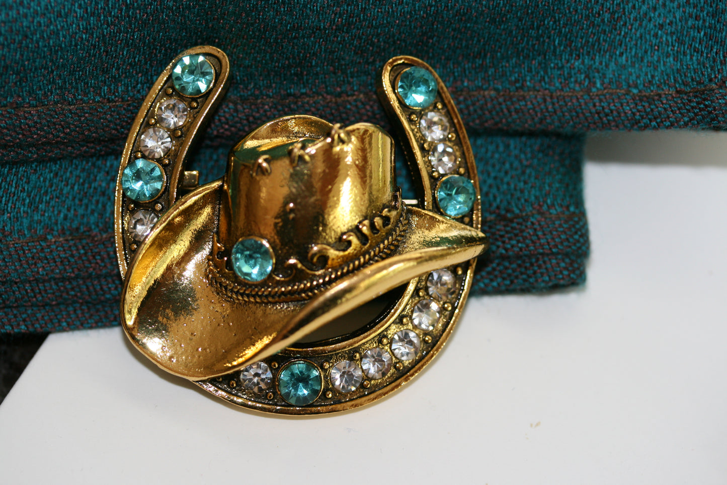 Just Love Jewels Western Cowboy Hat Lucky Horseshoe Brooch special jewelry-Gift for cowgirls-