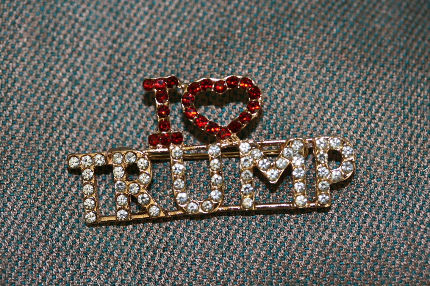 I Love (heart) TRUMP Pin, TRUMP Brooches Crystal Trump Pin