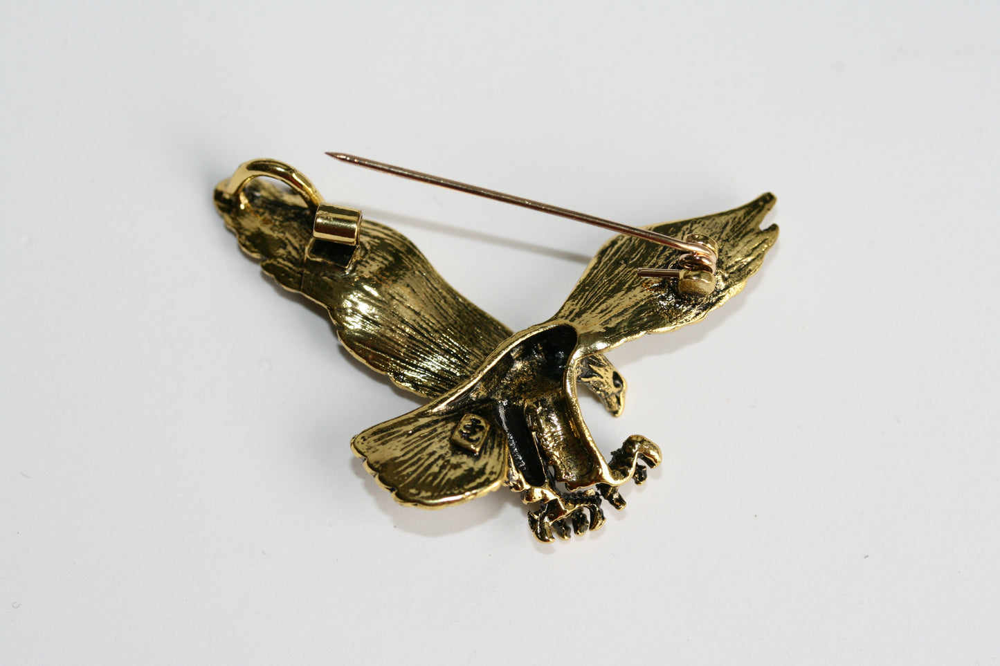 Vintage look gold plated flying eagle brooch Gold Flying Eagle Pin Antique Eagle Pendant