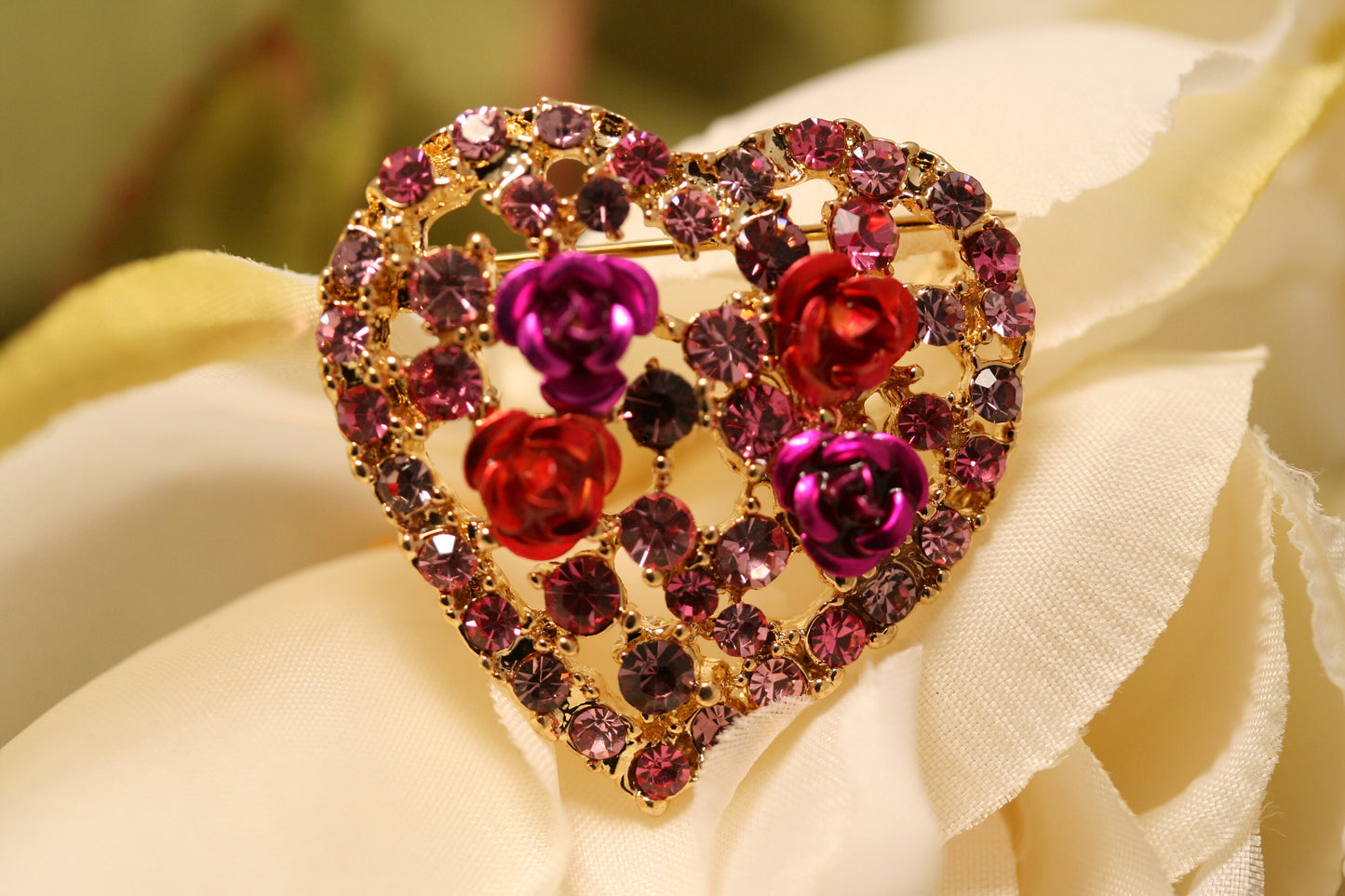Rhinestone Valentine's Day Heart With Roses Pin Brooch, Valentine's Da Jewelry Gift For Her