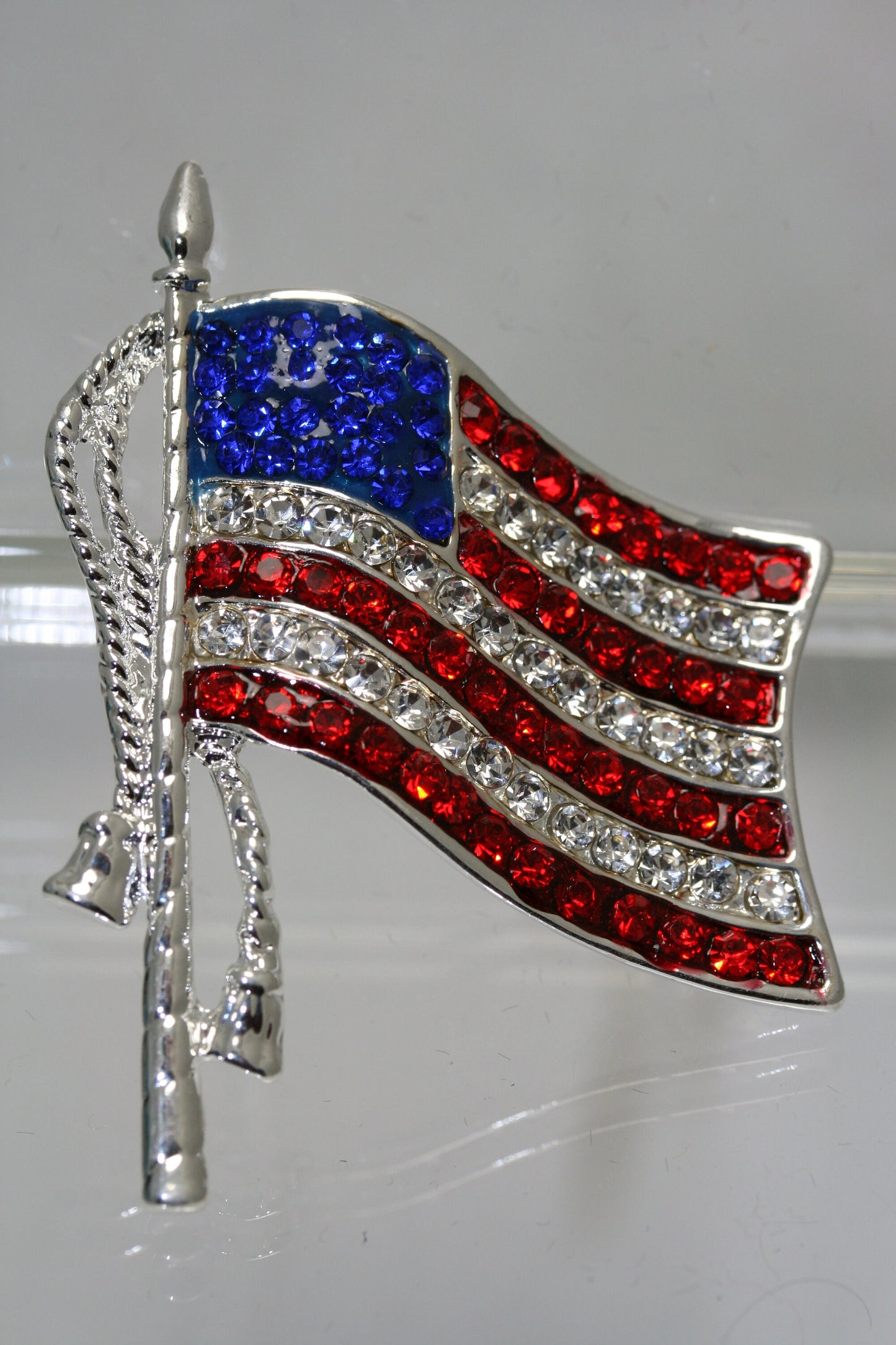 USA Flag Pin, Patriotic USA Flag Rhinestone Brooch Pin Flag Pendant, 4th July Independence US Flag Jewelry Gift