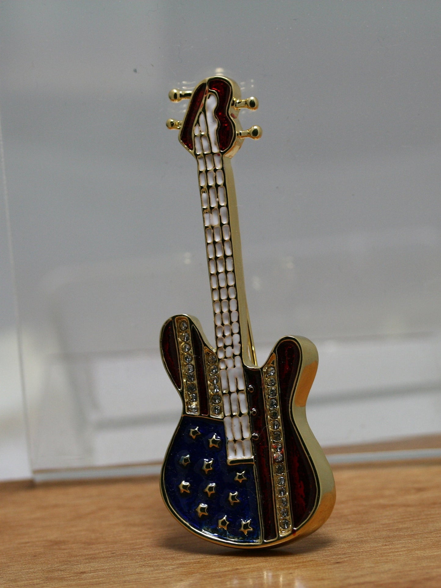 USA Patriotic Flag Guitar Red White Blue Brooch Pin