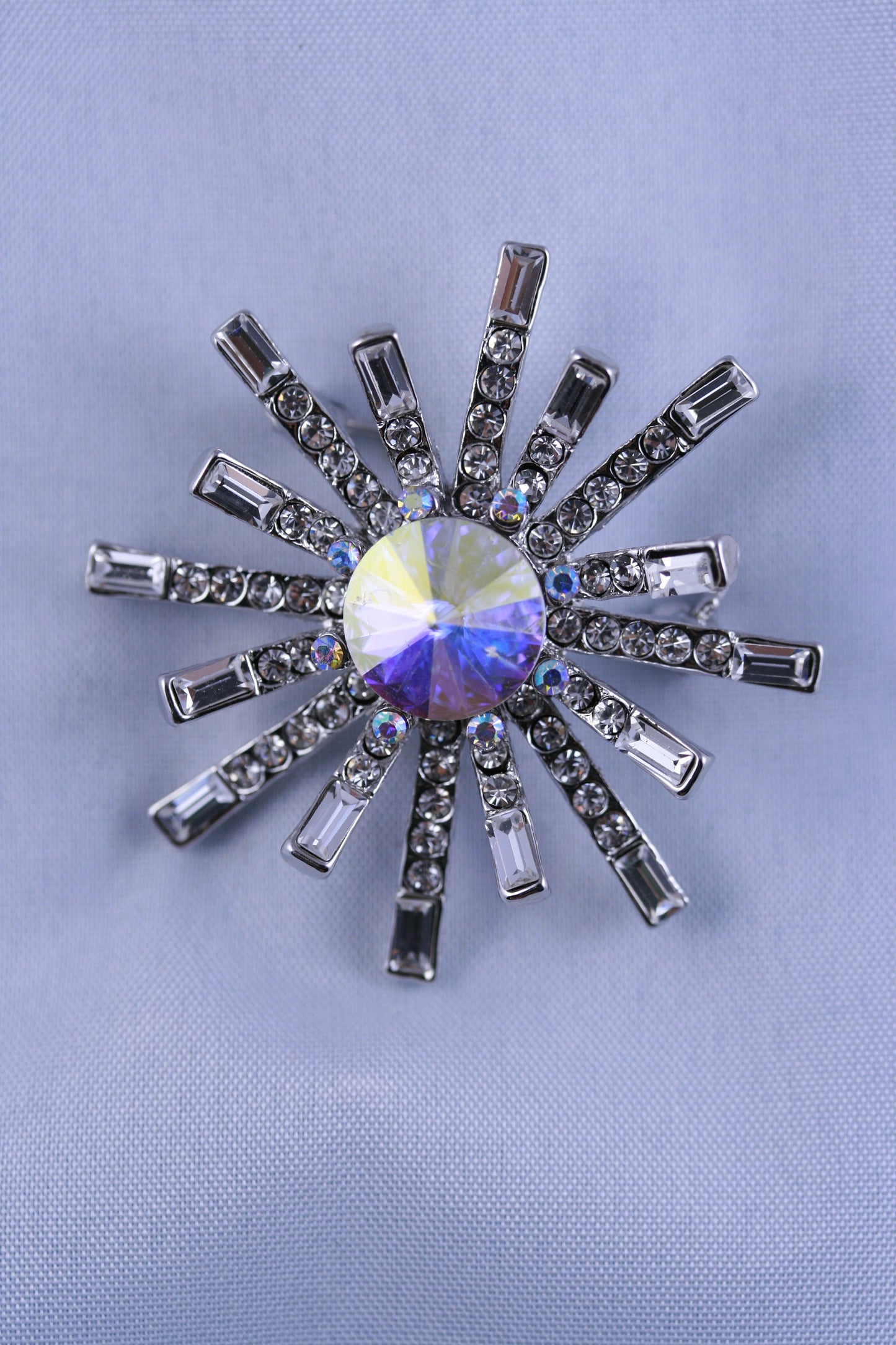 Vintage Clear Rhinestone Starburst Sunburst Hub Spoke Brooch Pin