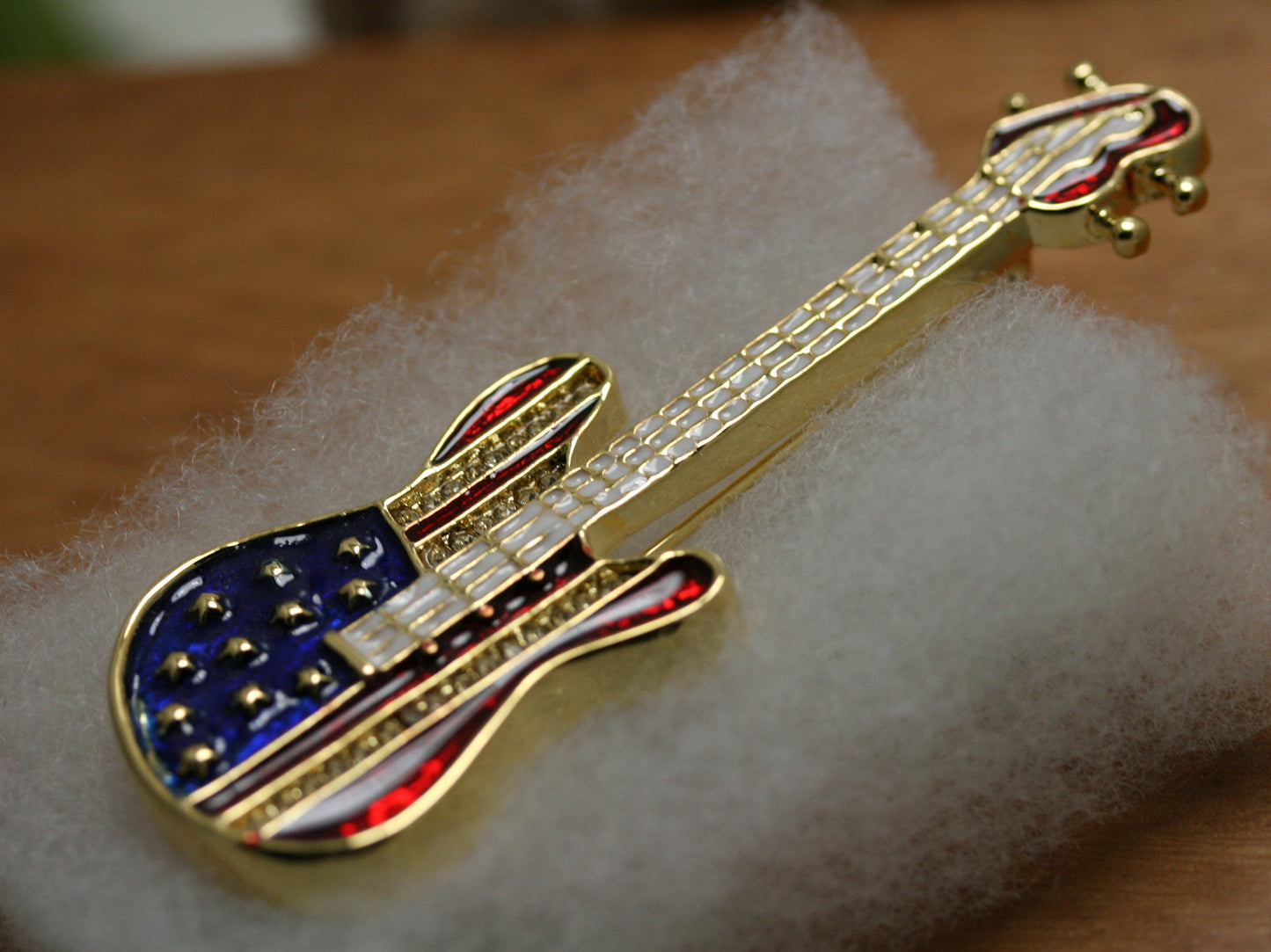 USA Patriotic Flag Guitar Red White Blue Brooch Pin