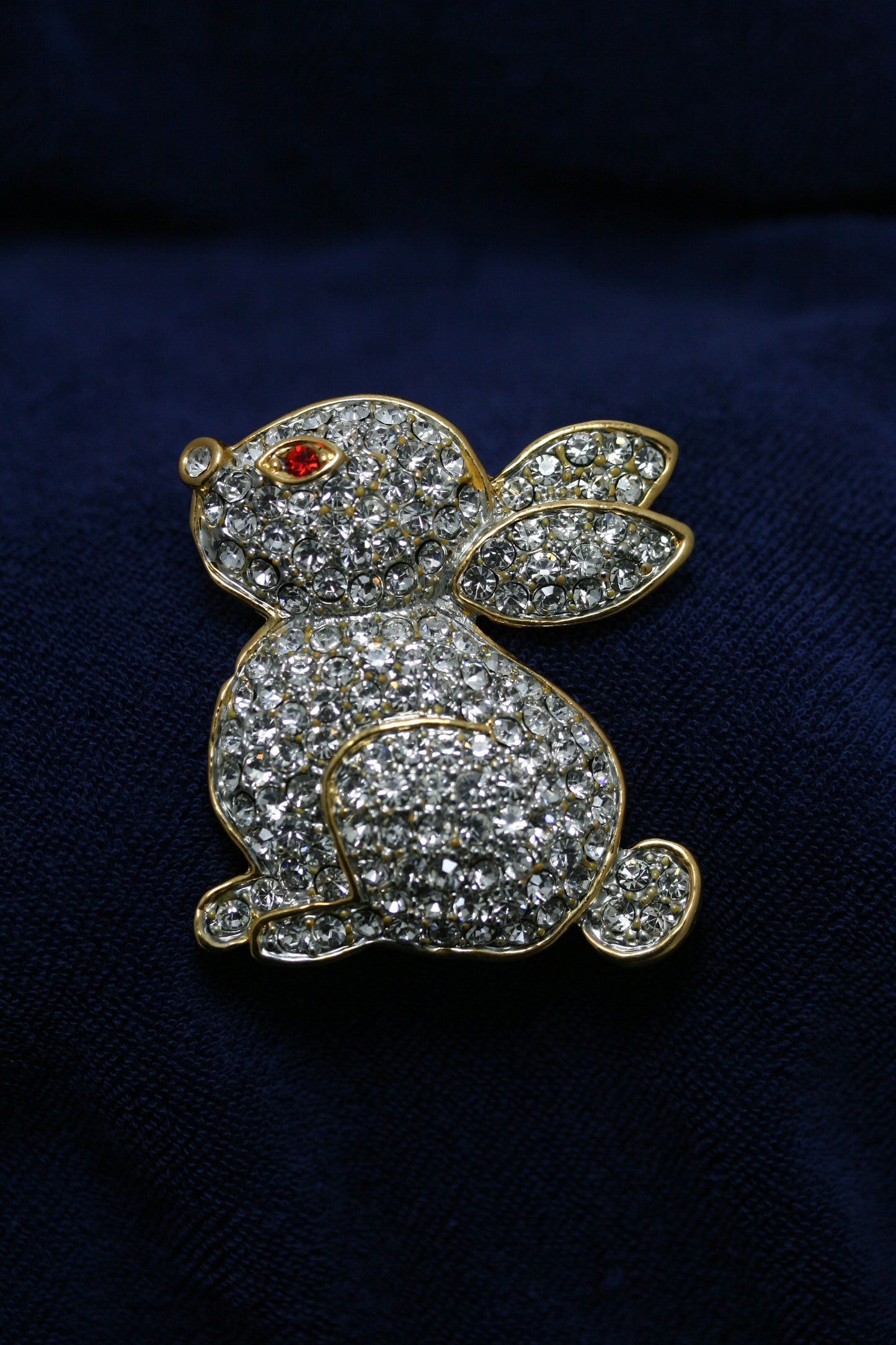 Clear Rhinestone Crystal Easter Bunny Rabbit Pin Brooch