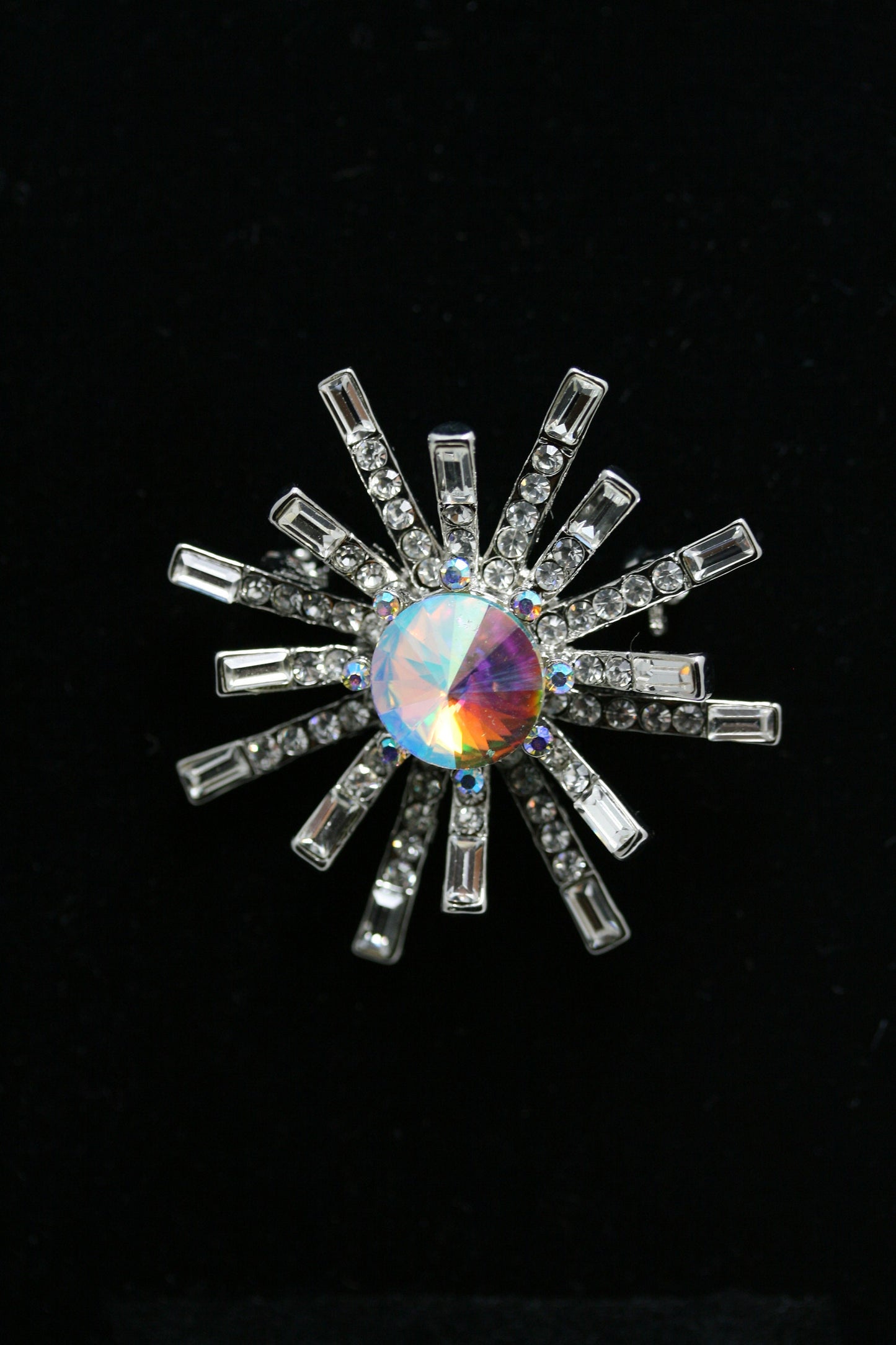 Vintage Clear Rhinestone Starburst Sunburst Hub Spoke Brooch Pin