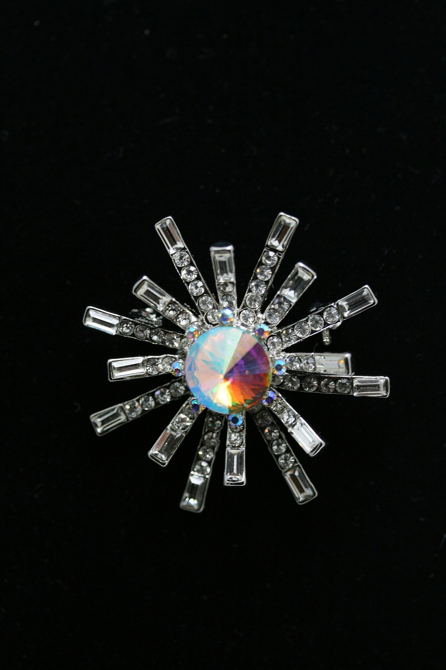 Vintage Clear Rhinestone Starburst Sunburst Hub Spoke Brooch Pin