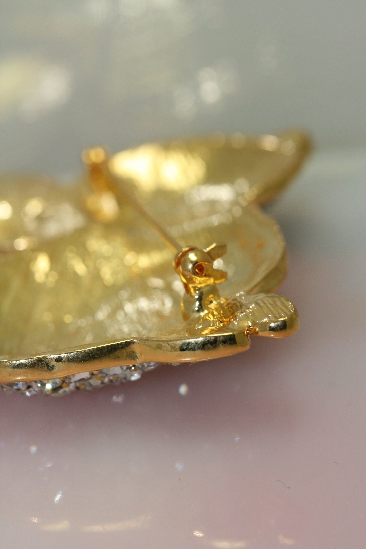 Clear Rhinestone Crystal Easter Bunny Rabbit Pin Brooch