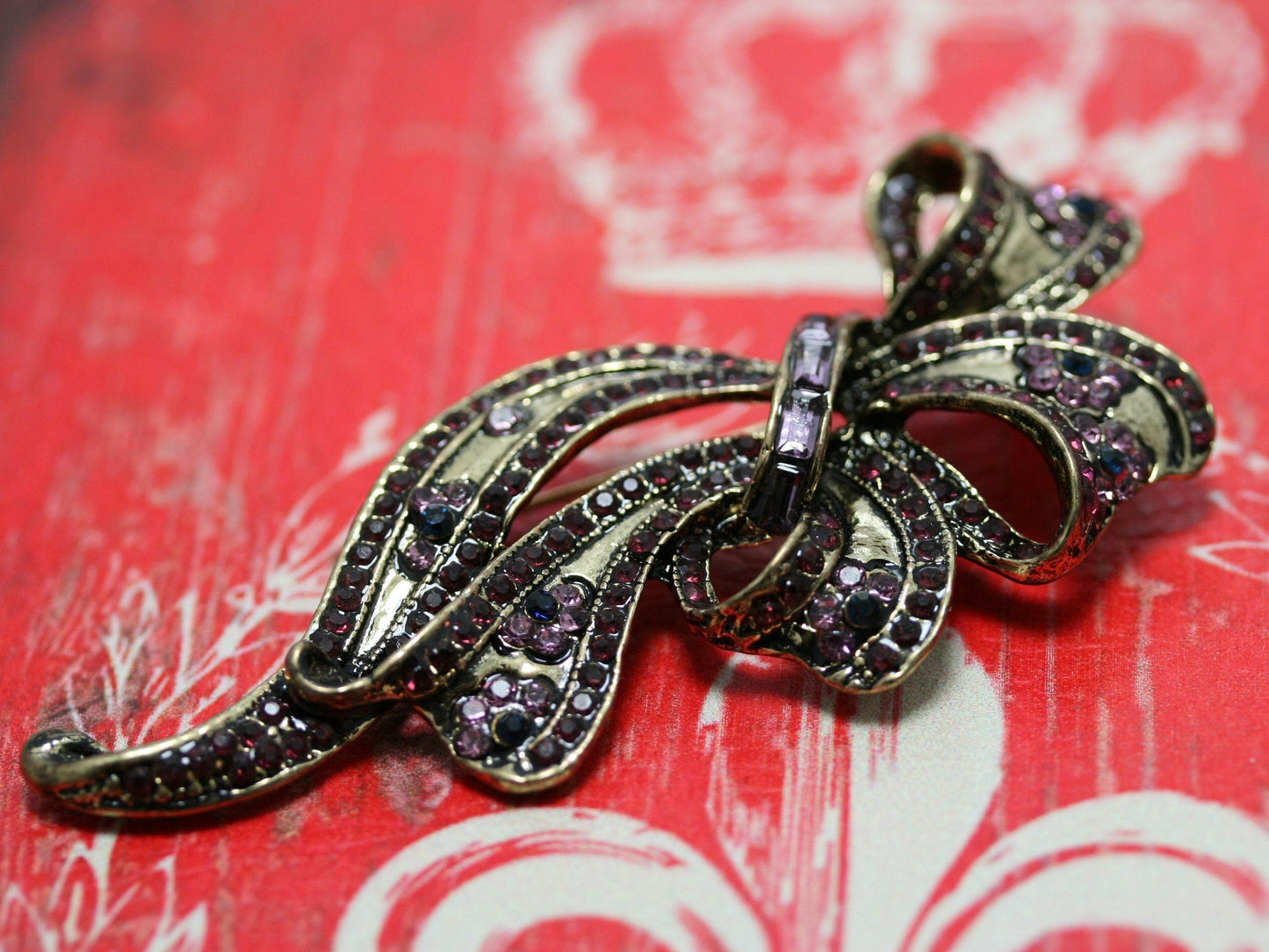 Vintage Style Rhinestone Statement Purple Ribbon Brooch Filigree Crystal Bow Tie Brooch Pin, Wedding Jewelry