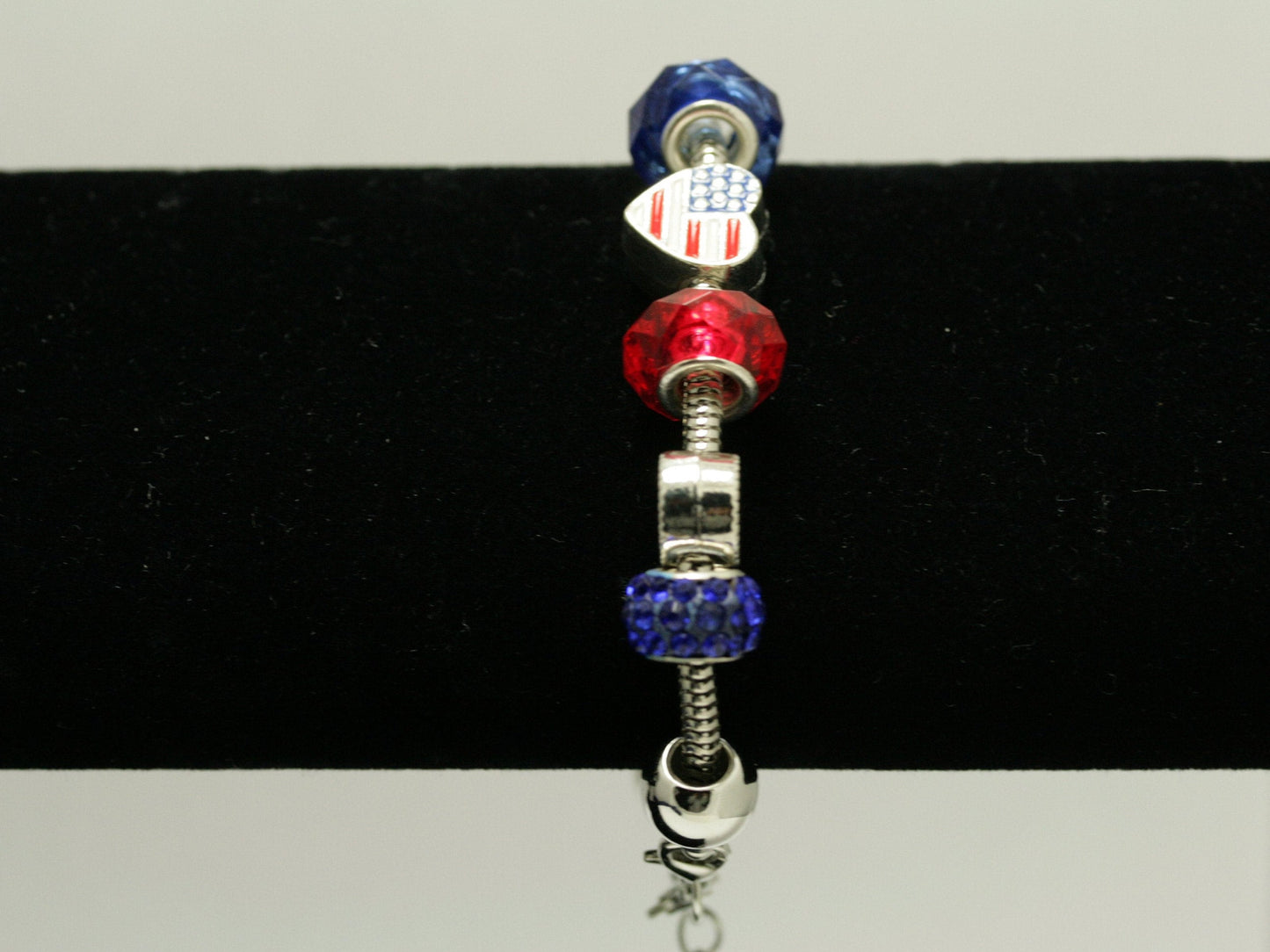 USA Flag Charm Beads Chain Adjustable Bracelet, Patriotic Beads Bracelet Jewelry