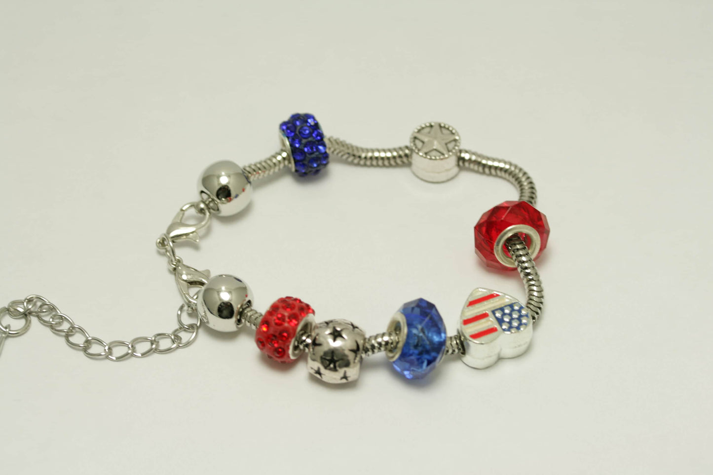 USA Flag Charm Beads Chain Adjustable Bracelet, Patriotic Beads Bracelet Jewelry
