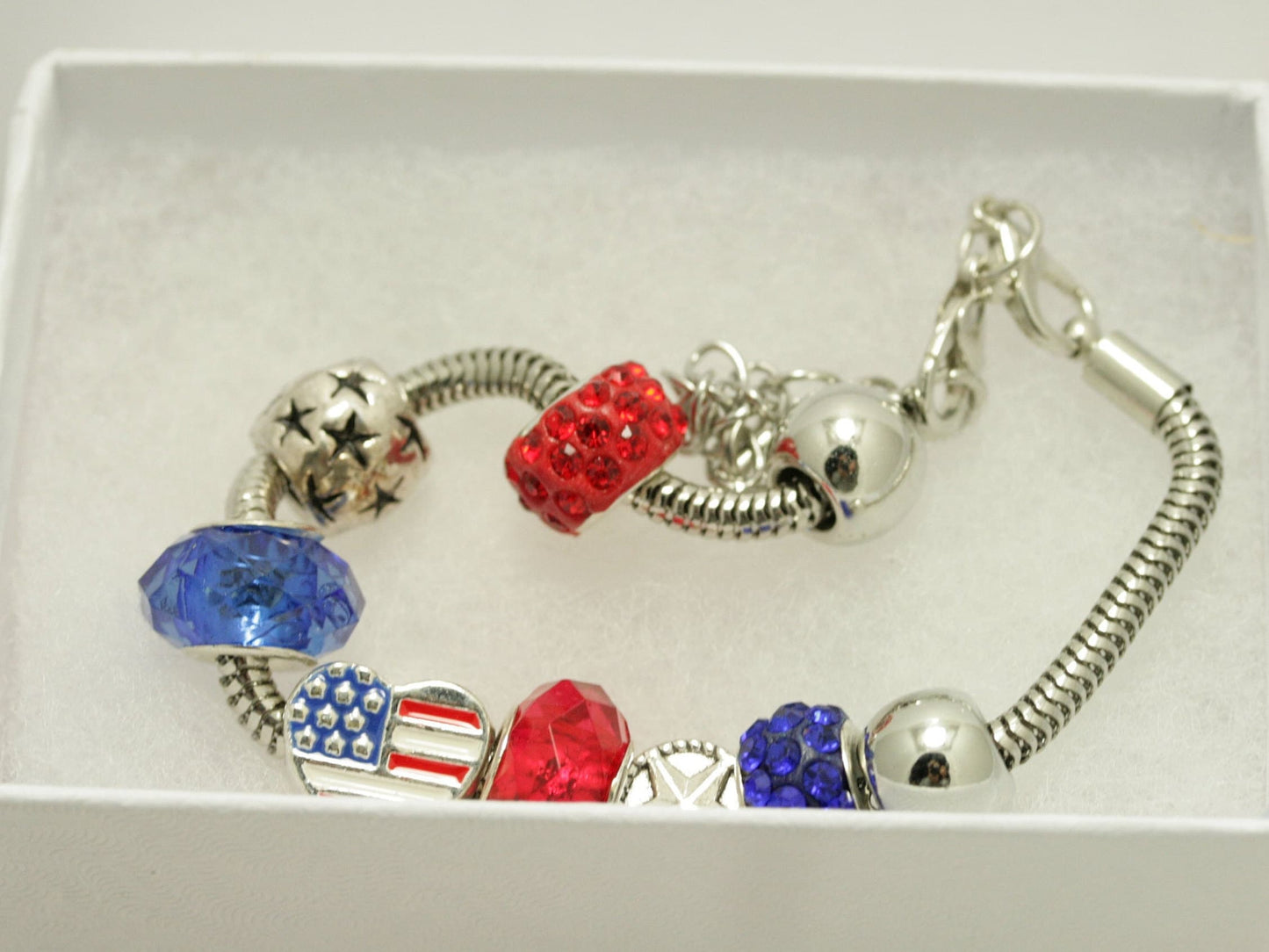 USA Flag Charm Beads Chain Adjustable Bracelet, Patriotic Beads Bracelet Jewelry
