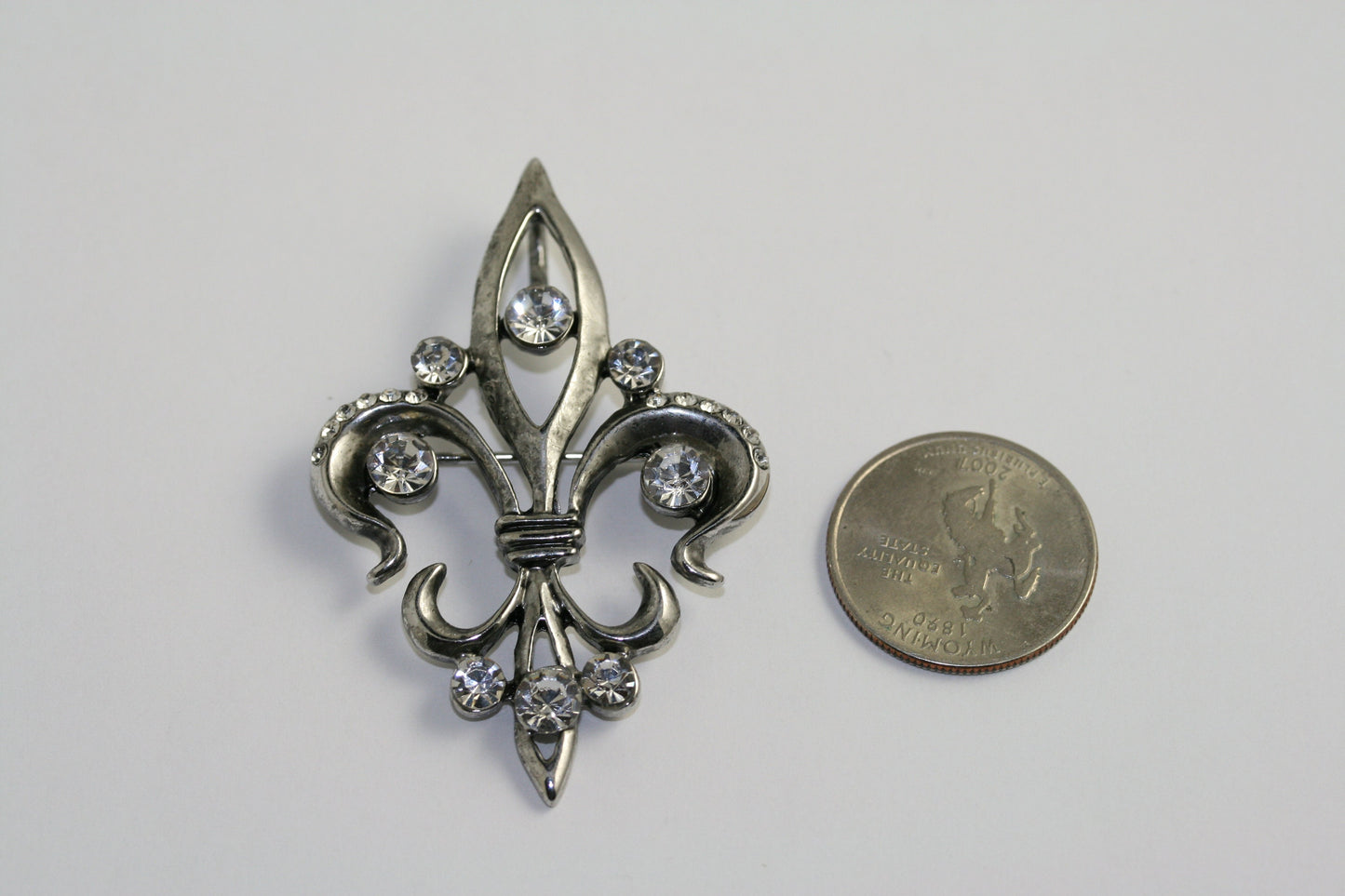 Rhinestone Antique Silver, Gold Tone Fleur de Lis Mardi Gras Pin and Pendant with Crystals