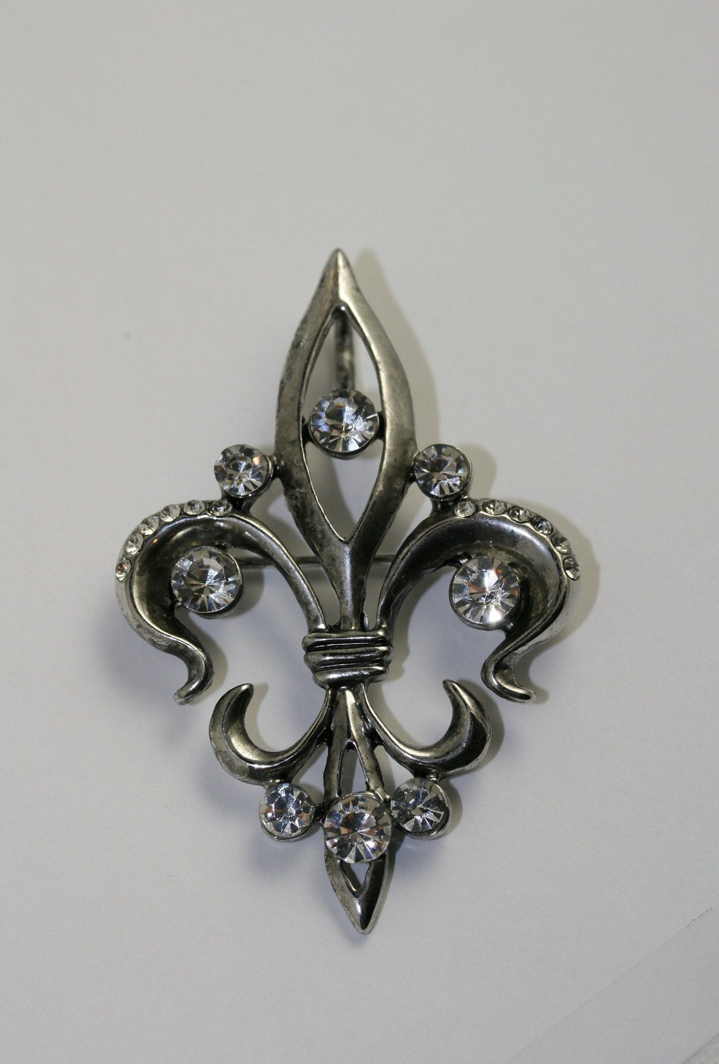 Rhinestone Antique Silver, Gold Tone Fleur de Lis Mardi Gras Pin and Pendant with Crystals