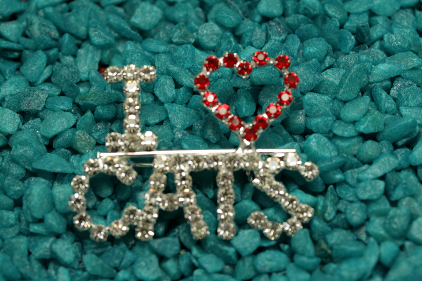 Rhinestone Word "I Love Heart Cats" Kittens Pin brooch, I love Cats Pin