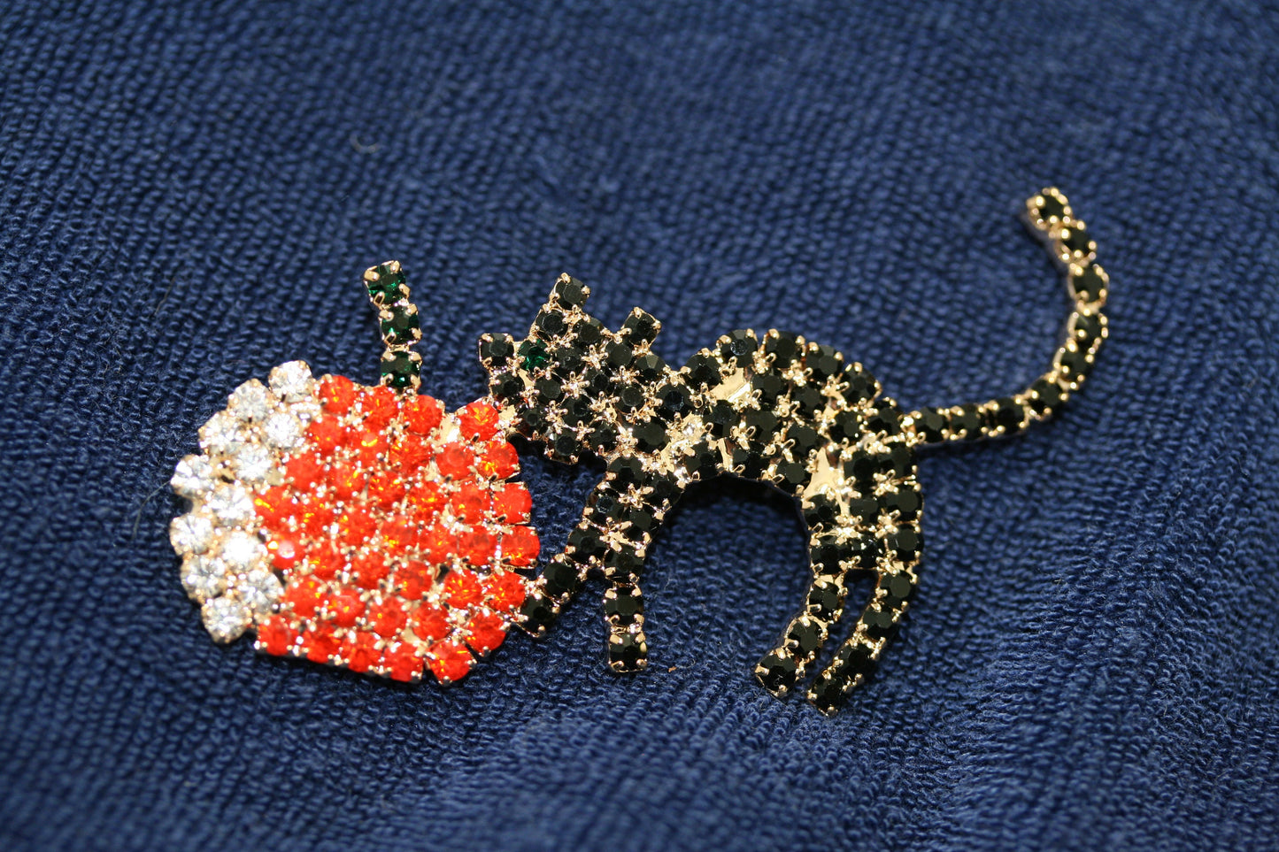 Austrian Rhinestone Black Cat and Pumpkin Halloween Brooch Pin, Black Cat Crystal Pin, Pumpkin Pin, Halloween Jewelry
