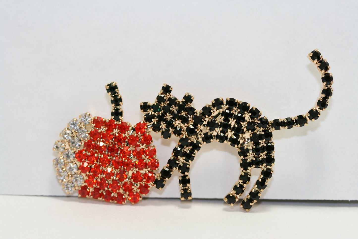 Austrian Rhinestone Black Cat and Pumpkin Halloween Brooch Pin, Black Cat Crystal Pin, Pumpkin Pin, Halloween Jewelry
