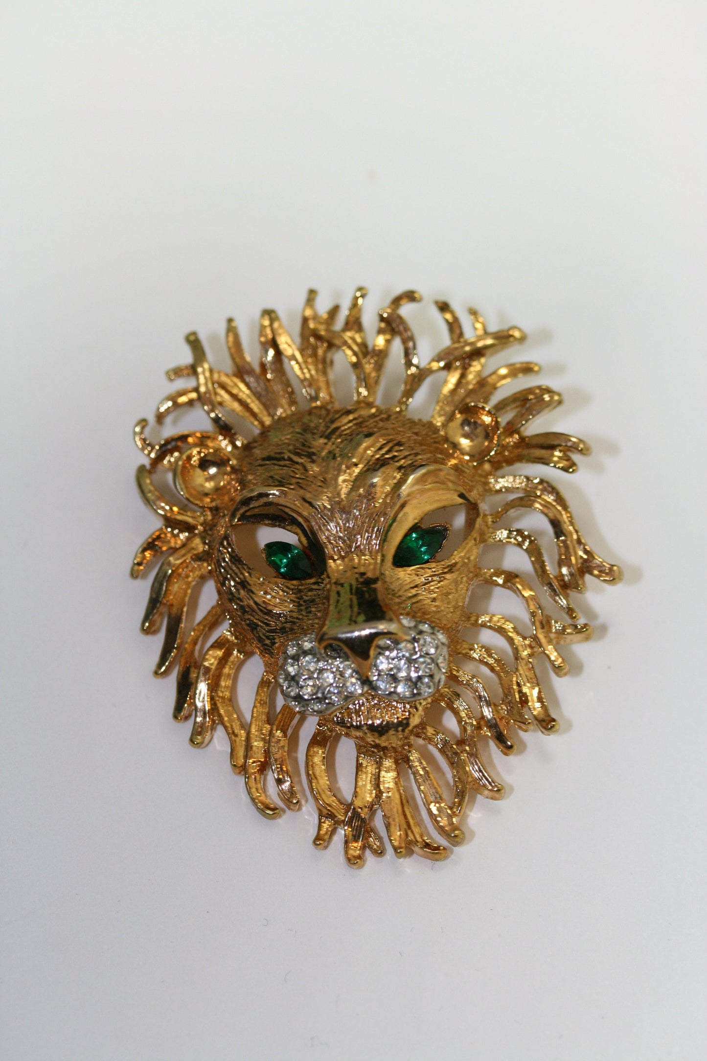 Large 3D LION Head Cat Green Eyes Rhinestone Brooch Pin And Pendant In Gold-tone