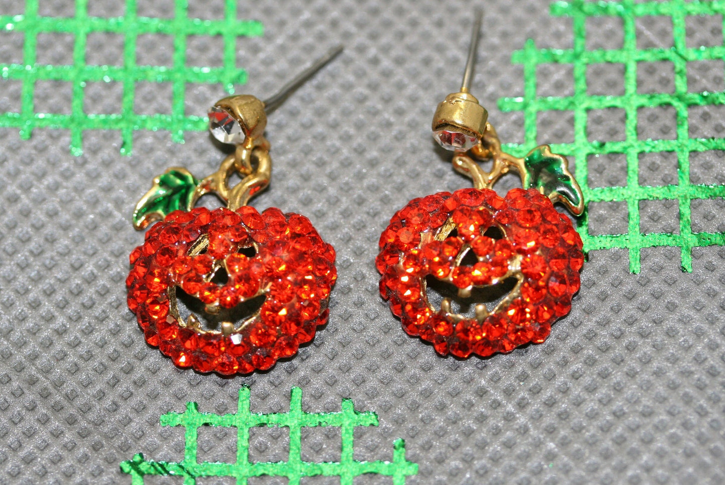 Crystal Ear stud for Girls Fashion Dangle Rhinestone Pumpkin Charms Earrings For Halloween Gifts