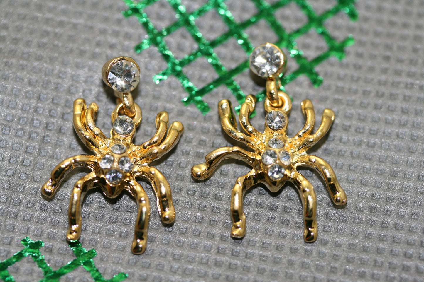 Halloween Rhinestone Crystal Spider dangle Insect Earring Jewelry