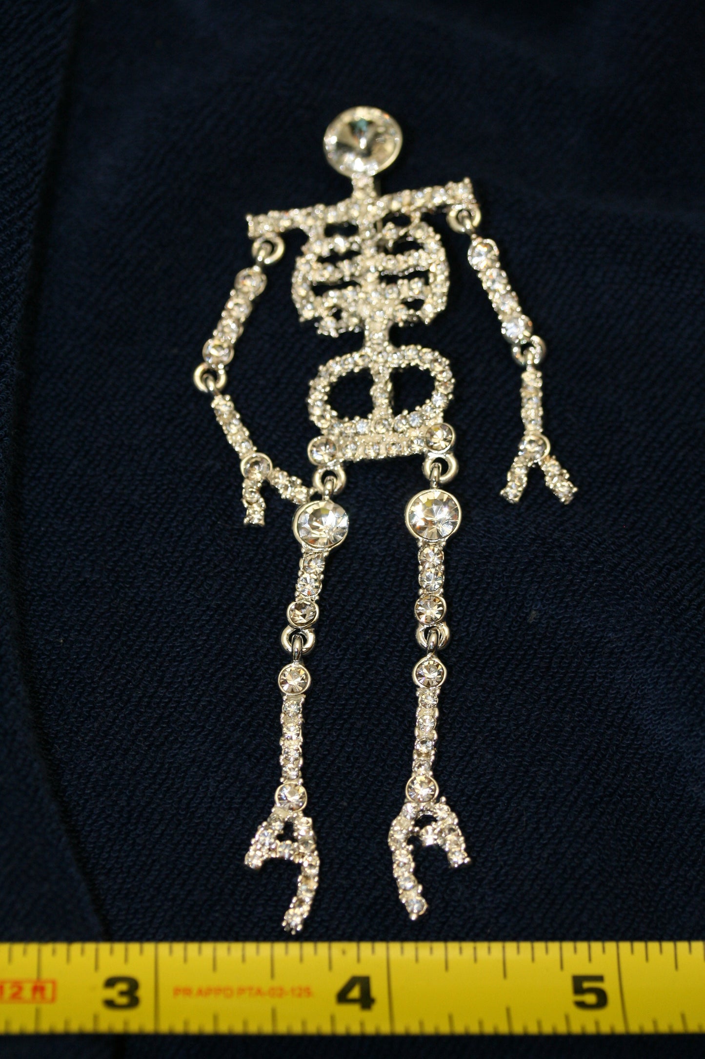 Rhinestone Halloween Scary Moveable Ghost Skull Skeleton Pin Brooch Jewelry 4"