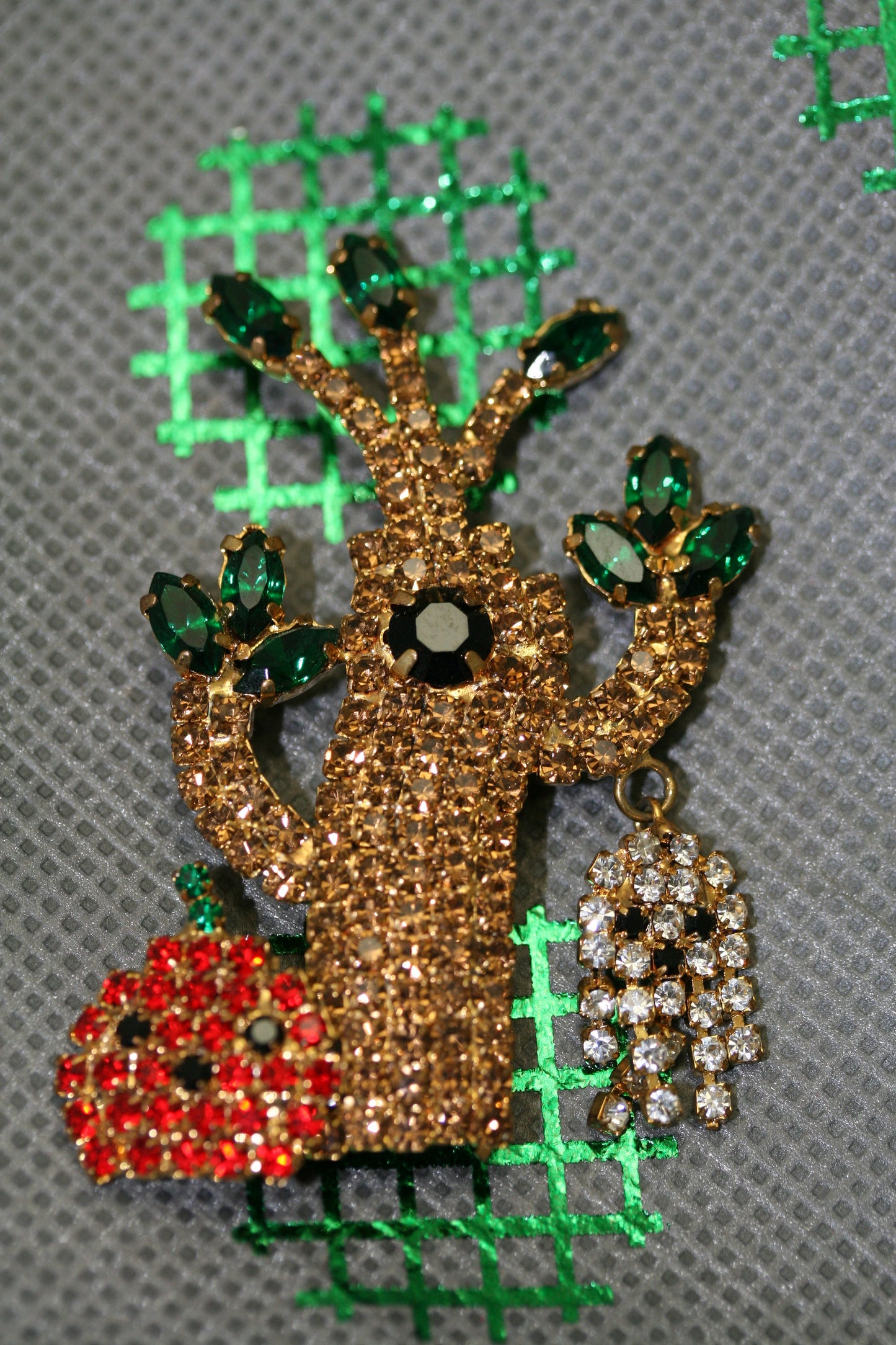 Vintage Halloween Brooch Pin With Swing Ghost & Pumpkin Bright Rhinestone, Halloween Jewelry, Halloween Pumpkin Brooch Pin