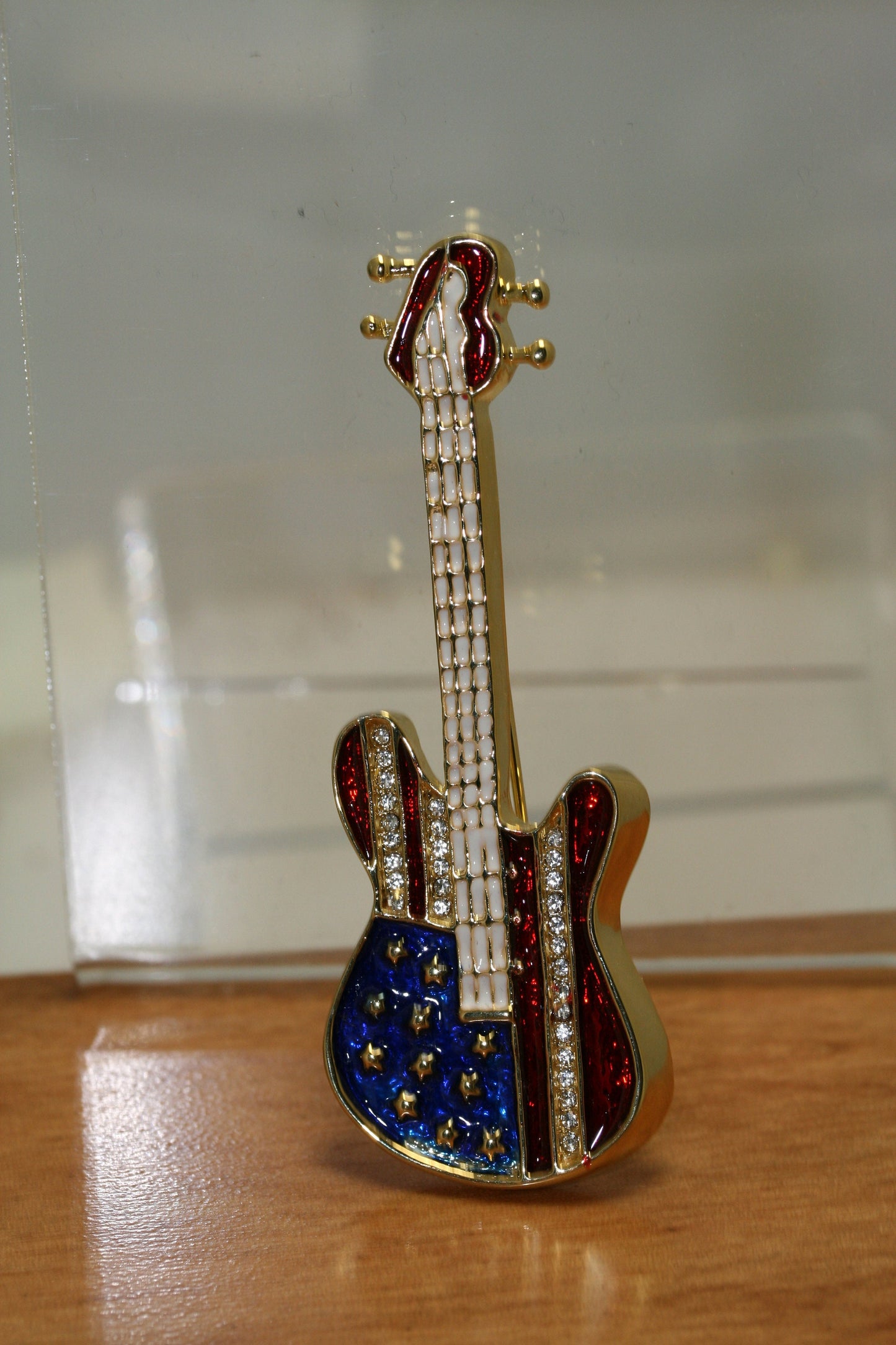 USA Patriotic Flag Guitar Red White Blue Brooch Pin