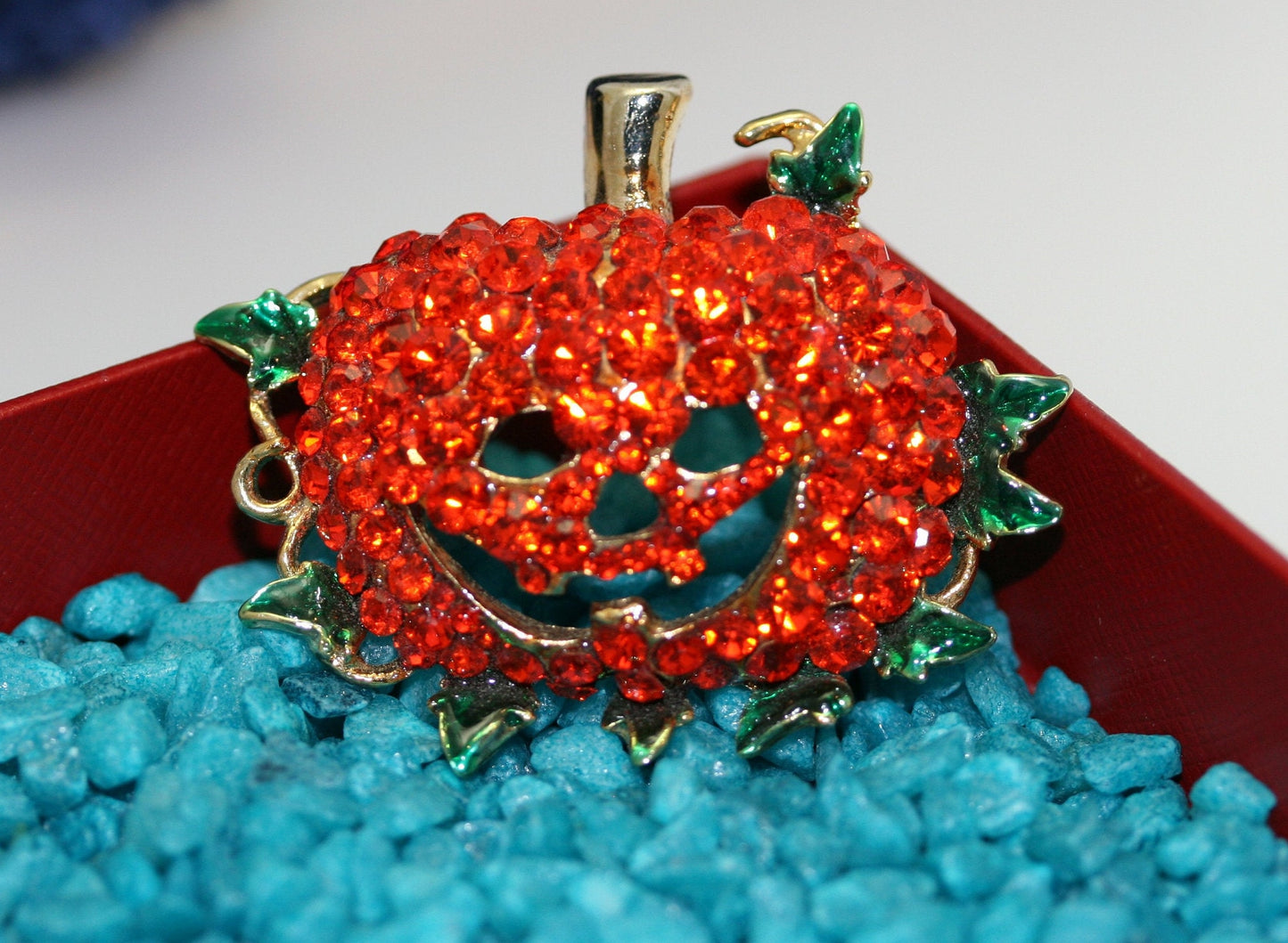 Lovely 3D Orange Rhinestone Pumpkin Face Brooch Pin, Halloween Jewelry Gift