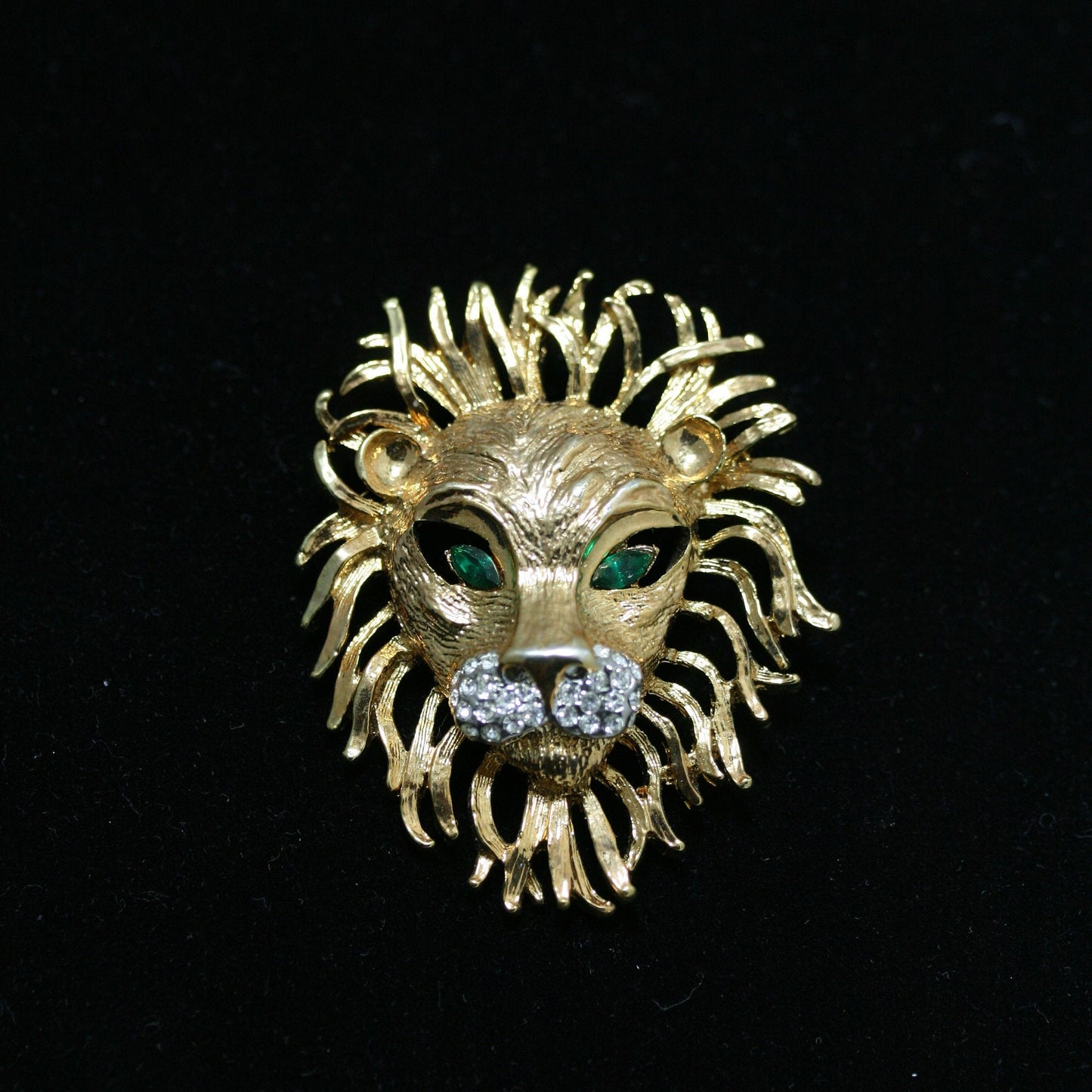 Large 3D LION Head Cat Green Eyes Rhinestone Brooch Pin And Pendant In Gold-tone