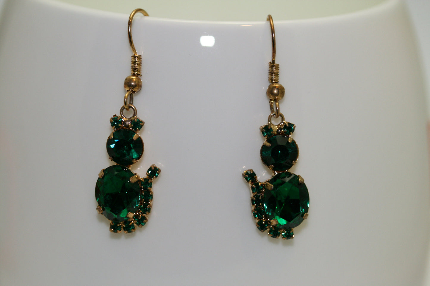 Vintage Green Rhinestone Cat Dangle Earring, Crystal Cat Earrings, Halloween Earrings