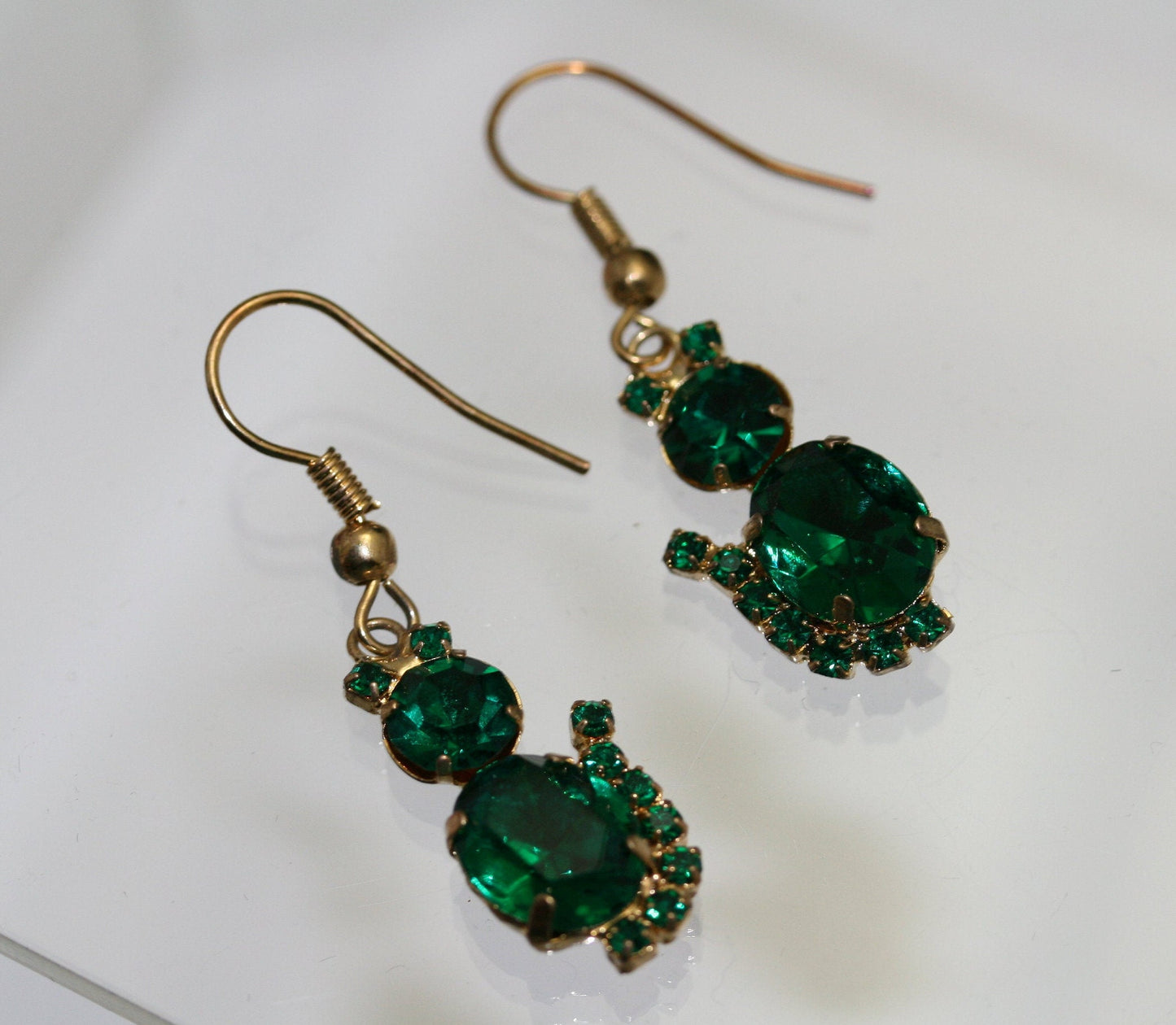 Vintage Green Rhinestone Cat Dangle Earring, Crystal Cat Earrings, Halloween Earrings