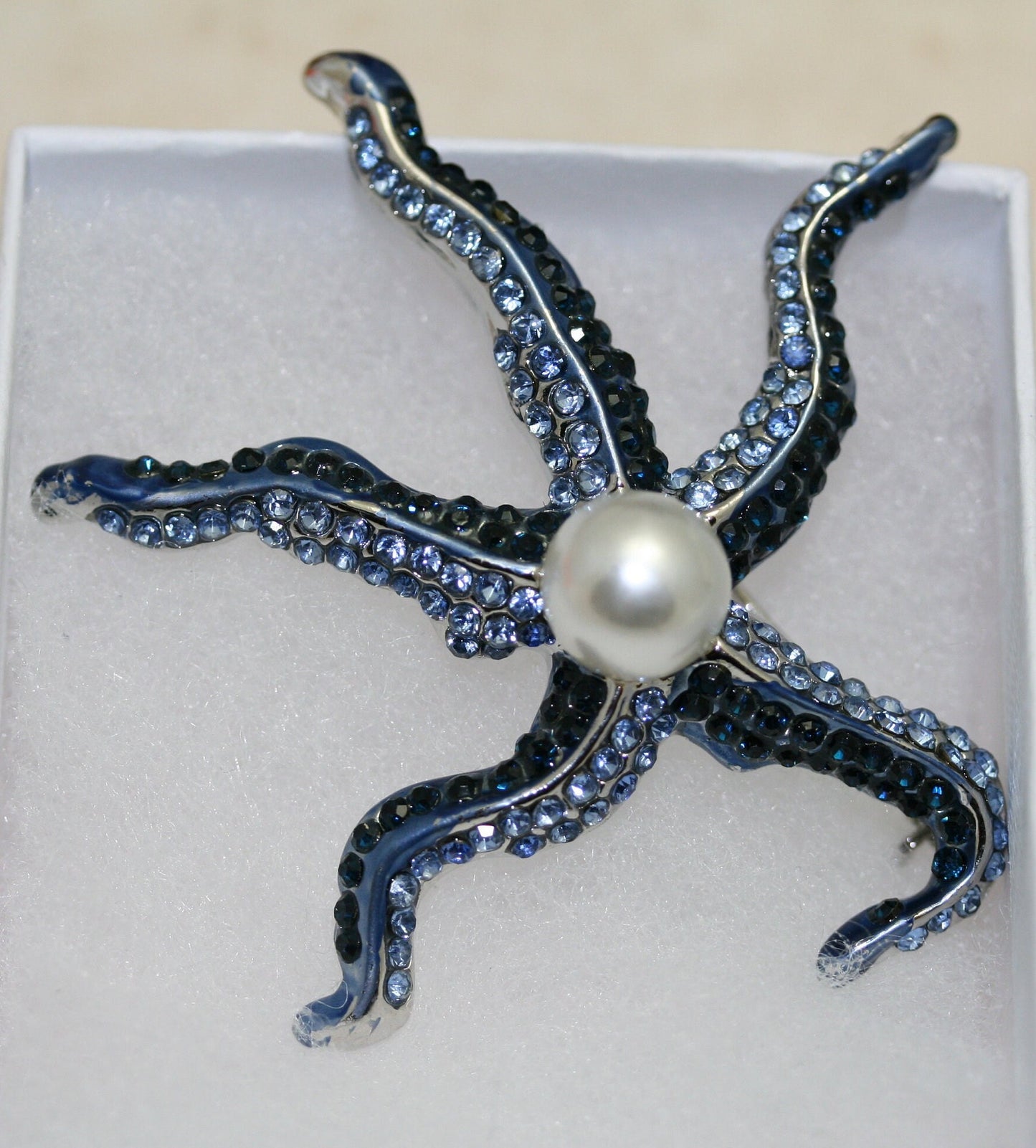 Vintage Style Rhinestone Crystal Starfish with Pearl Brooch Pin