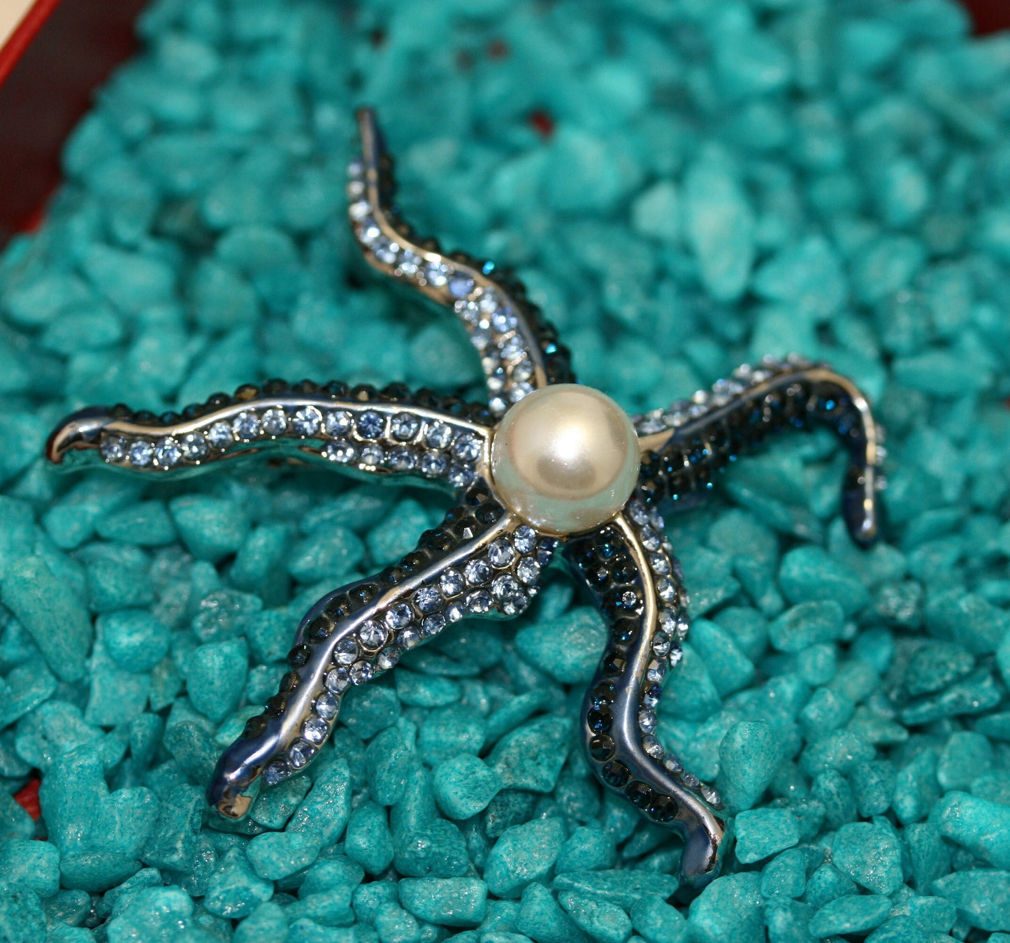 Vintage Style Rhinestone Crystal Starfish with Pearl Brooch Pin