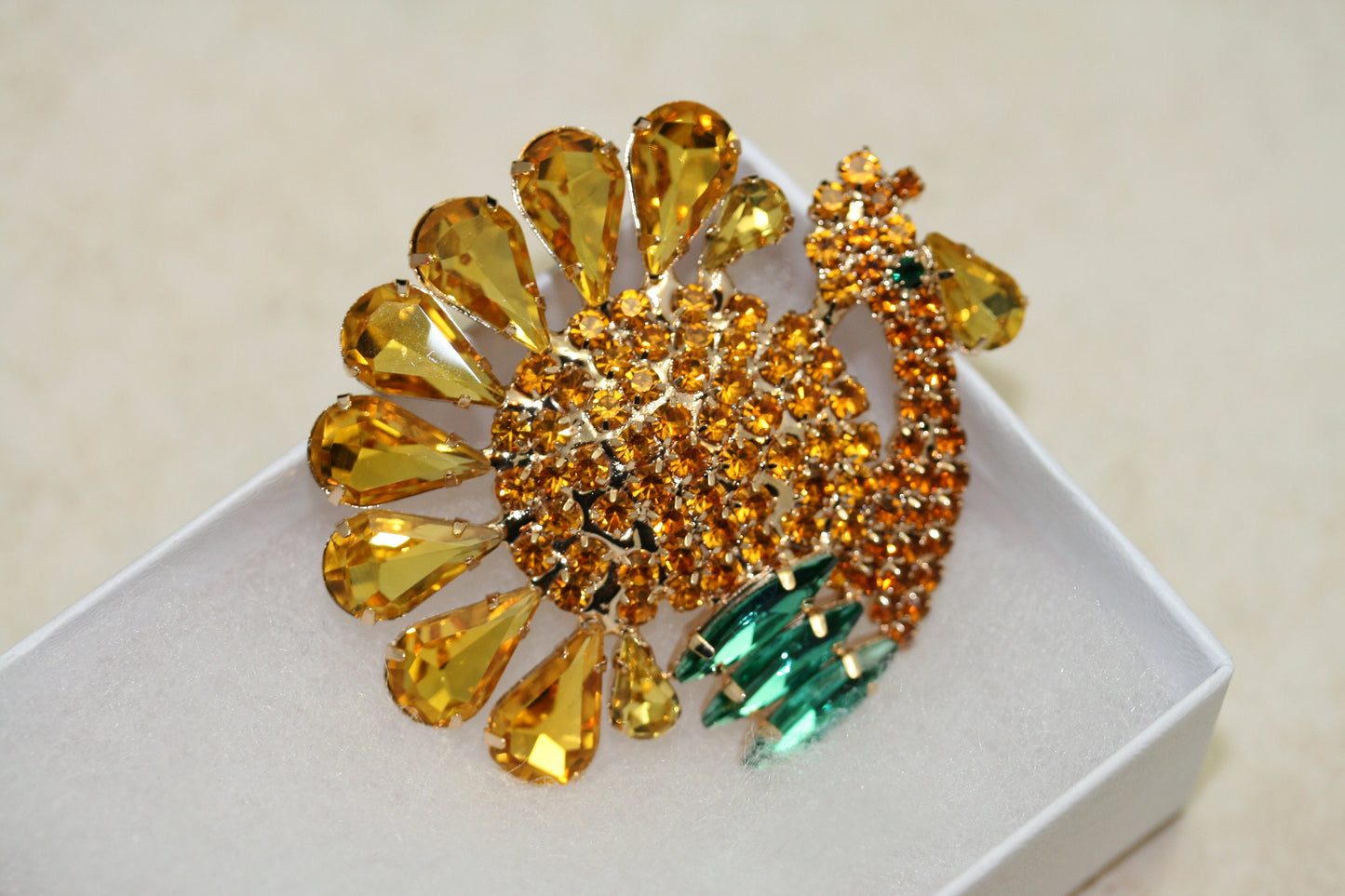 Rhinestone Thanksgiving Turkey Brooch Pin Fall Harvest Crystal Animal Jewelry