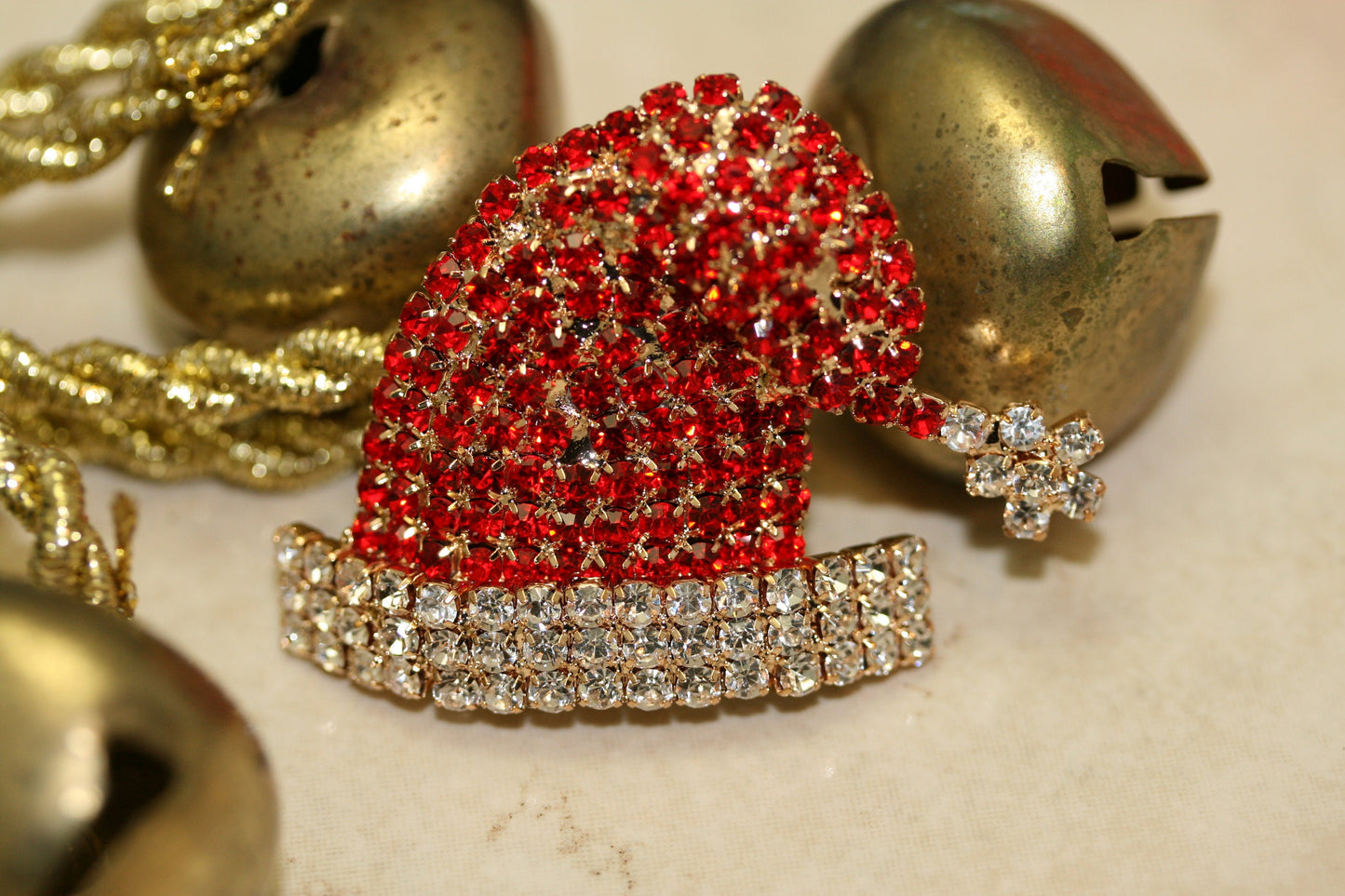 Rhinestone Christmas Santa Clause St. Nick Hat Brooch, Crystal Santa Hat Pin, Winter Holiday Jewelry, Christmas Gift