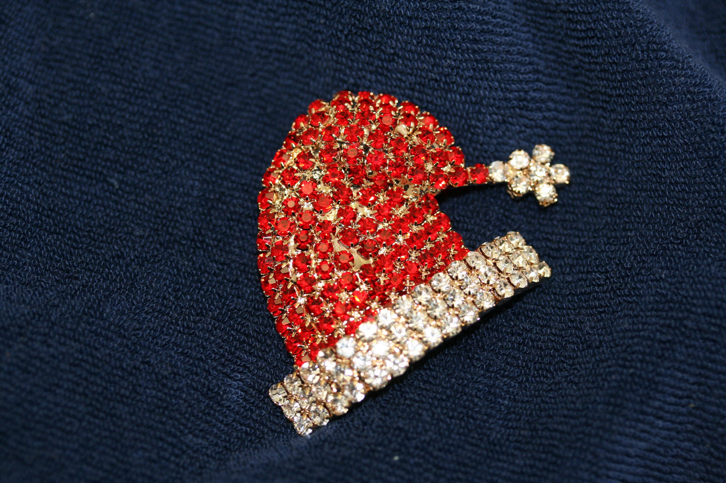 Rhinestone Christmas Santa Clause St. Nick Hat Brooch, Crystal Santa Hat Pin, Winter Holiday Jewelry, Christmas Gift