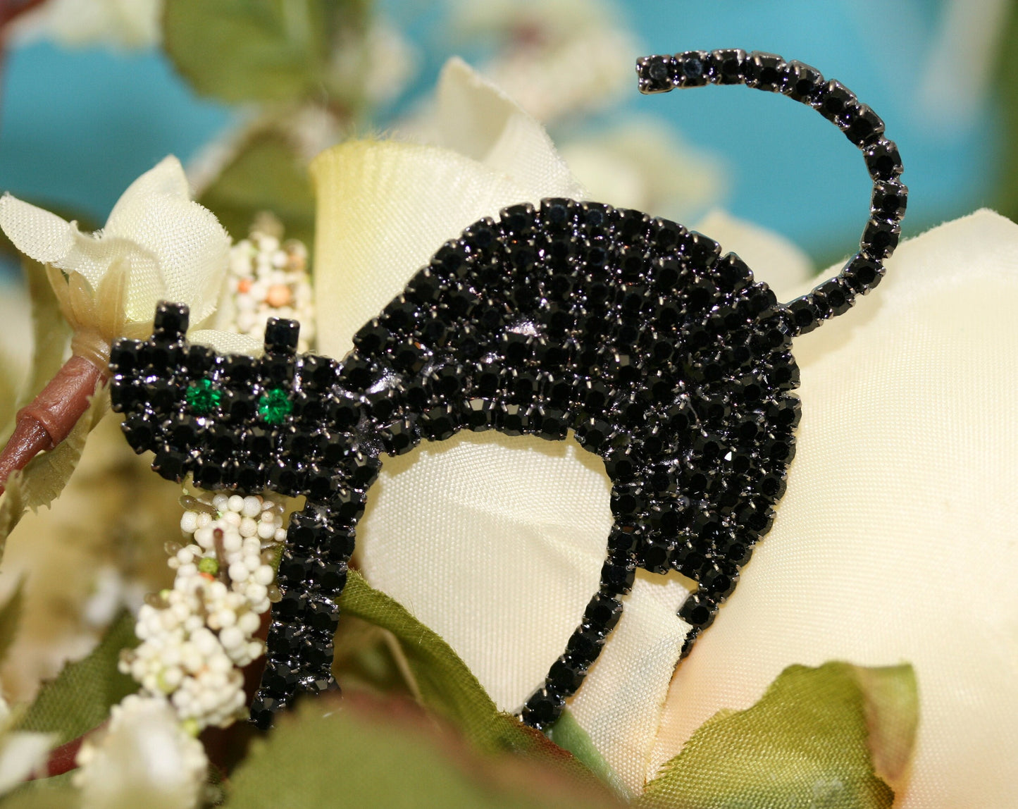 Black Cat Pin, Rhinestone Halloween Black Spooky Cat Brooch Pin, Crystal Black Cat Brooch