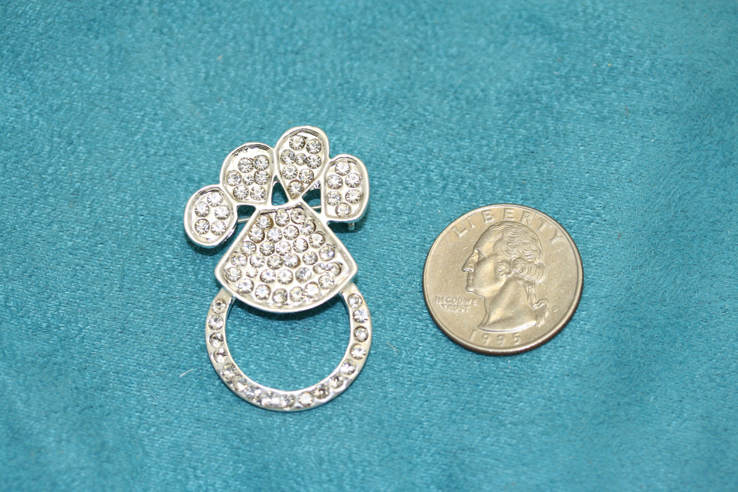 Silver-Tone Eyeglass Holder Pin Brooch, Rhinestone Dog Paw Print Brooch Pin, Dog Paw Eyeglass Holder