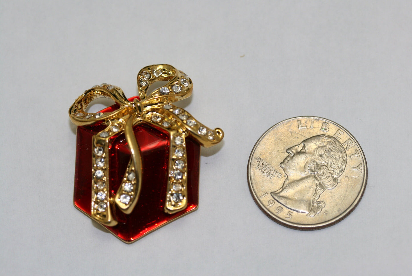 Christmas Ruby Red Gift Box Gold-tone Brooch Pin with Sparkling Rhinestones Holiday Christmas Jewelry