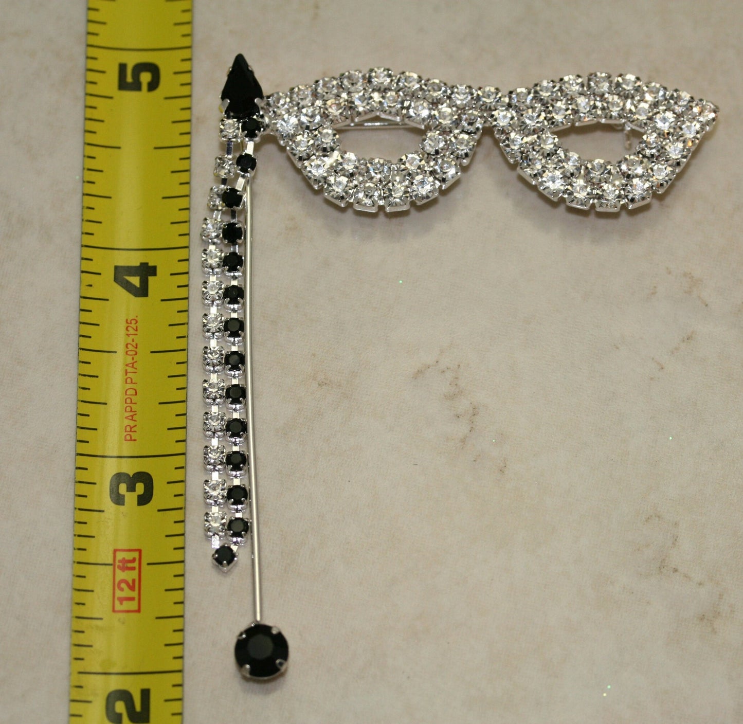 Rhinestone Masquerade Ball Mask French Quarter New Orleans Mardi Gras Brooch Lapel Pin, Crystal Mardi Gras Jewelry