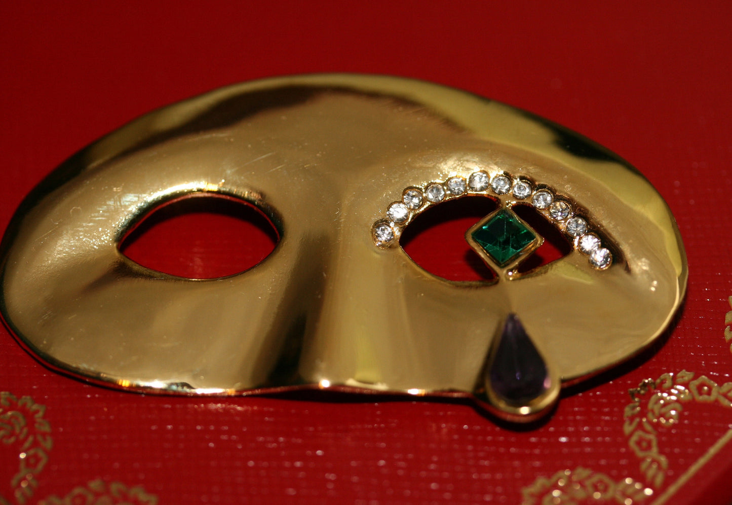 Vintage Tear Drop Mask Actor Rhinestone Crystal Gold Tone Red Green Pin Brooch