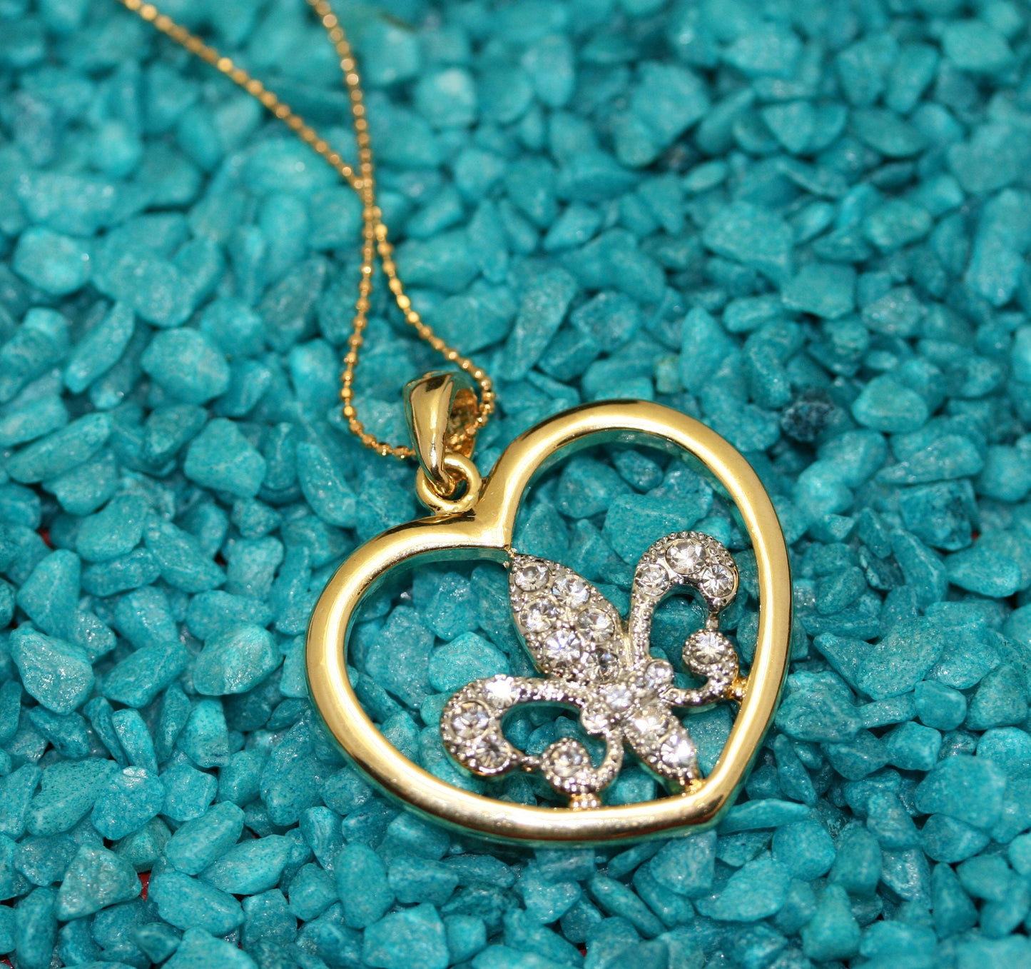 Fleur De Lis Intaglio Heart Pendant Rhinestone Charm Fleur De Lis Necklace Fashion Jewelry