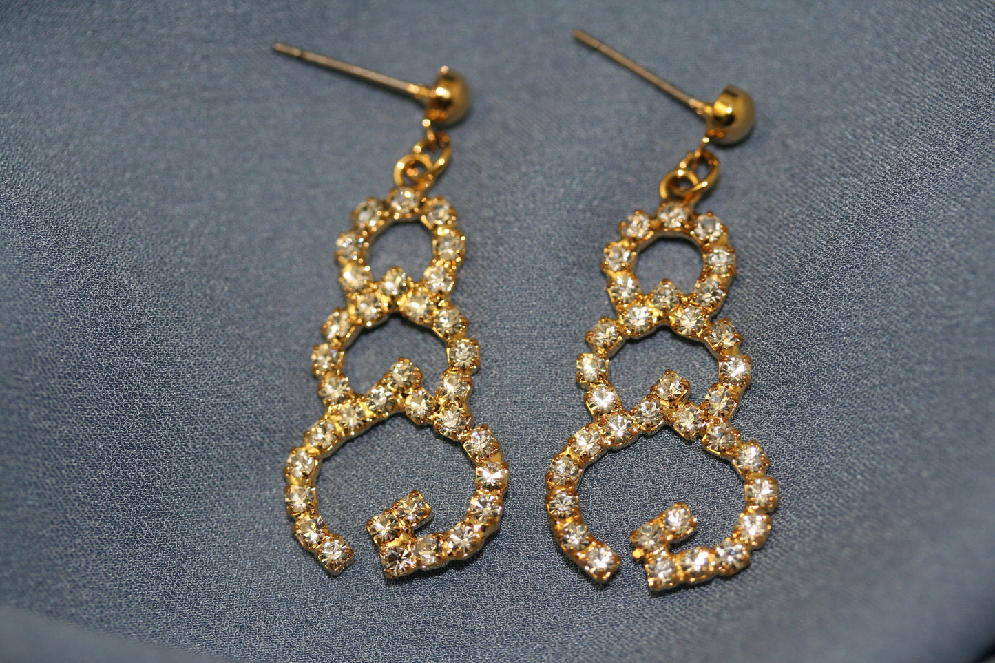 Vintage Rhinestone Snowman Dangle Earrings, Outline Shape, Holiday Fashion Jewelry Gift