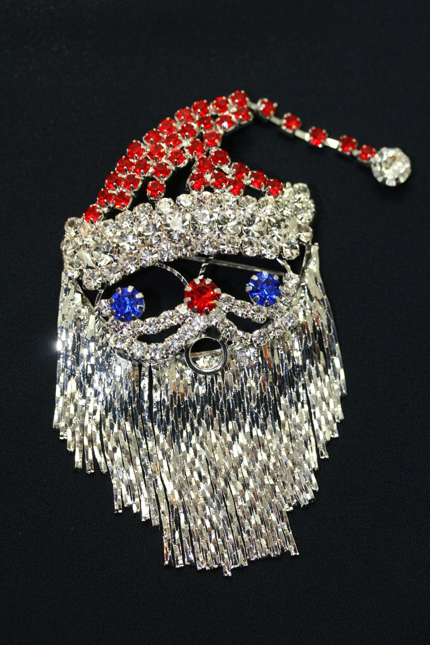 Christmas Santa Claus Face Brooch and Earrings Set , Santa Clause pin, Santa Clause Earrings Christmas Holiday Jewelry Set