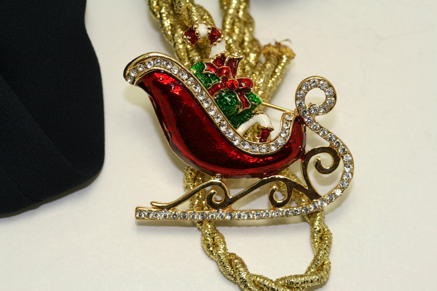 Christmas Xmas Rhinestone Enamel Santa Sleigh Ride Sled Gifts Brooch Pin, Holiday Jewelry Gift
