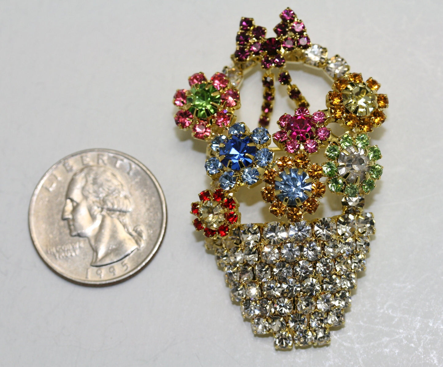 Vintage Design Rhinestone Easter Flower Basket Brooch Pin, Easter Egg Basket Jewelry Gift, Easter Brooch Jewelry