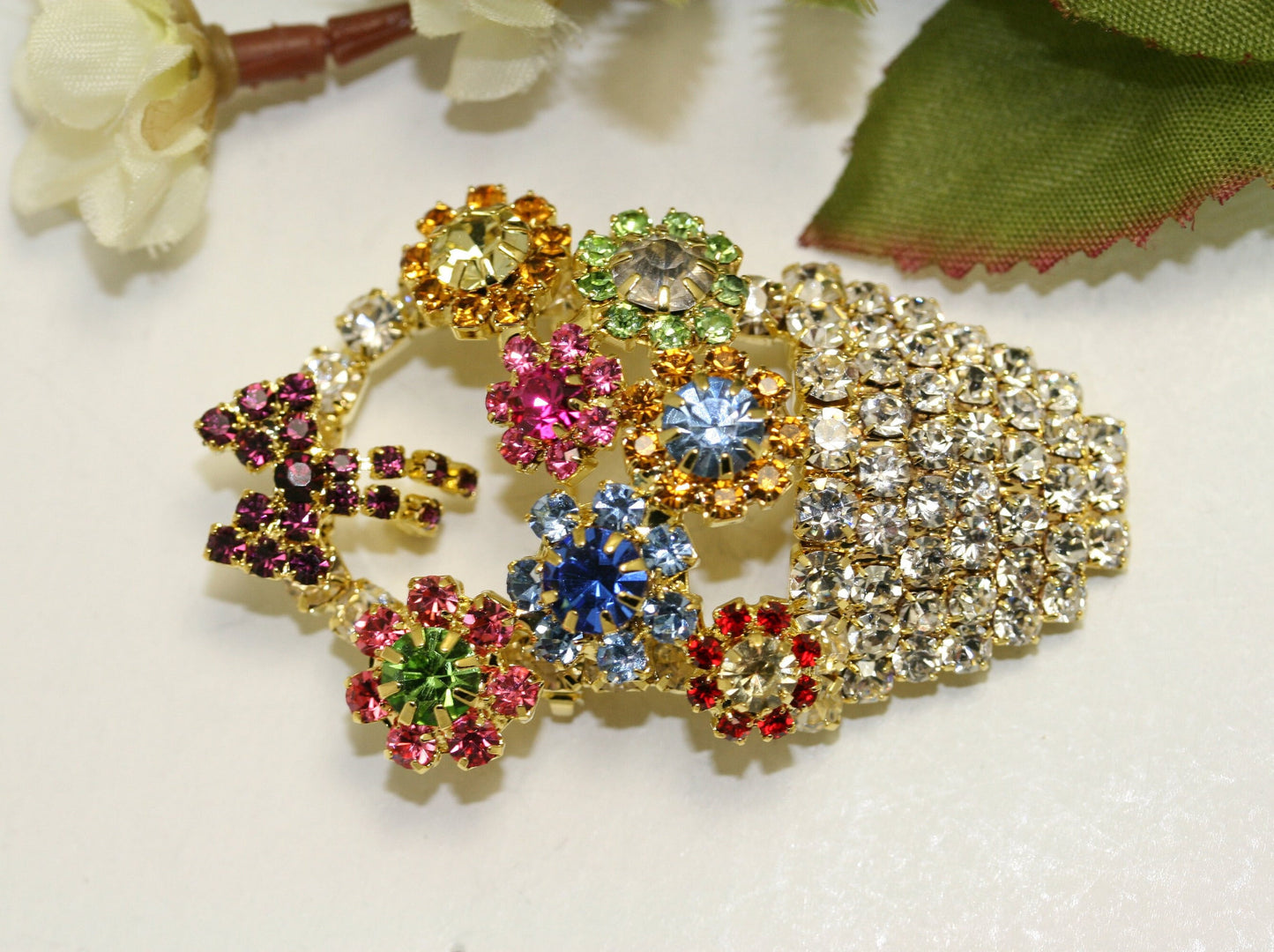 Vintage Design Rhinestone Easter Flower Basket Brooch Pin, Easter Egg Basket Jewelry Gift, Easter Brooch Jewelry