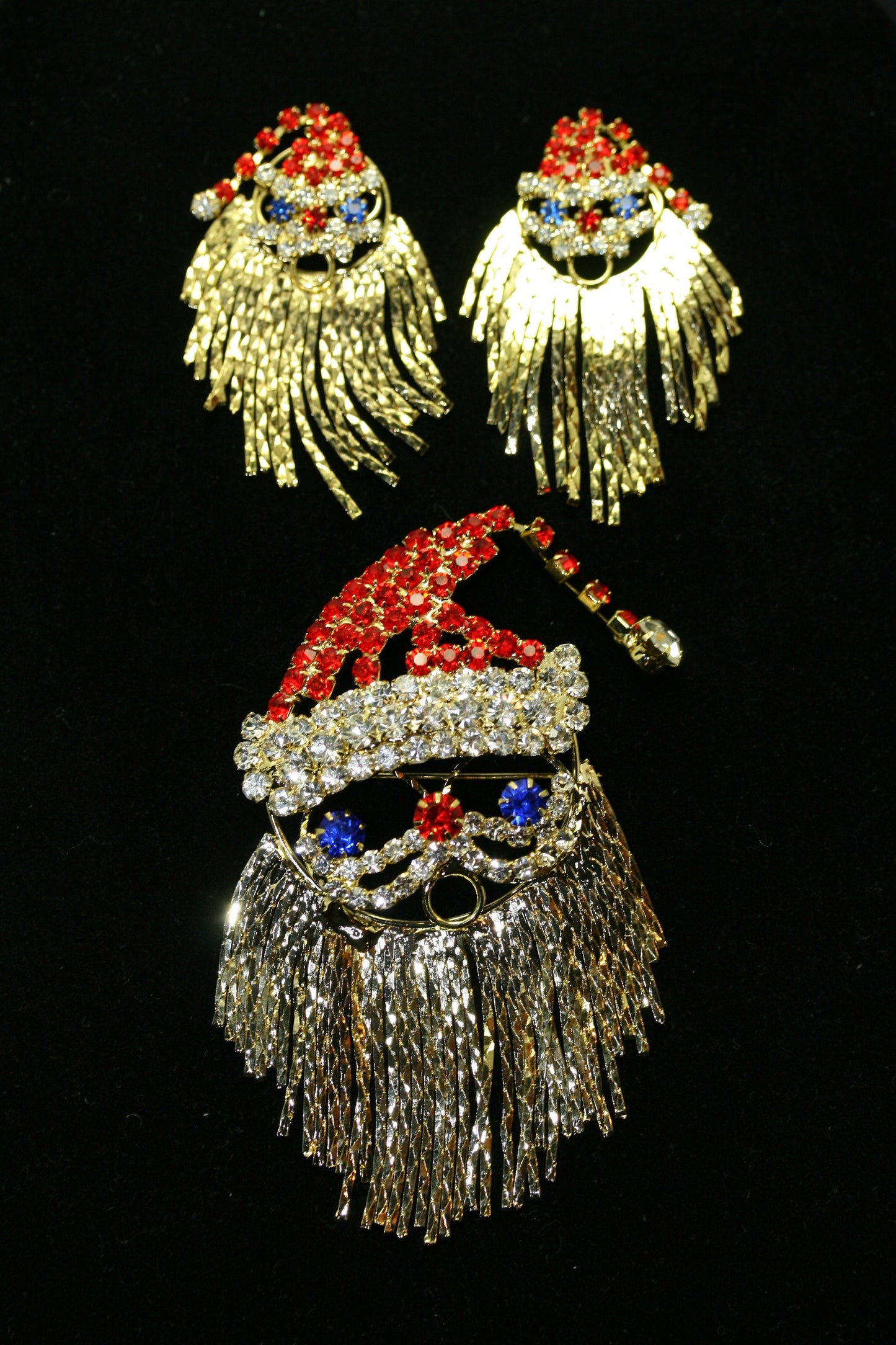 Christmas Santa Claus Face Brooch and Earrings Set , Santa Clause pin, Santa Clause Earrings Christmas Holiday Jewelry Set